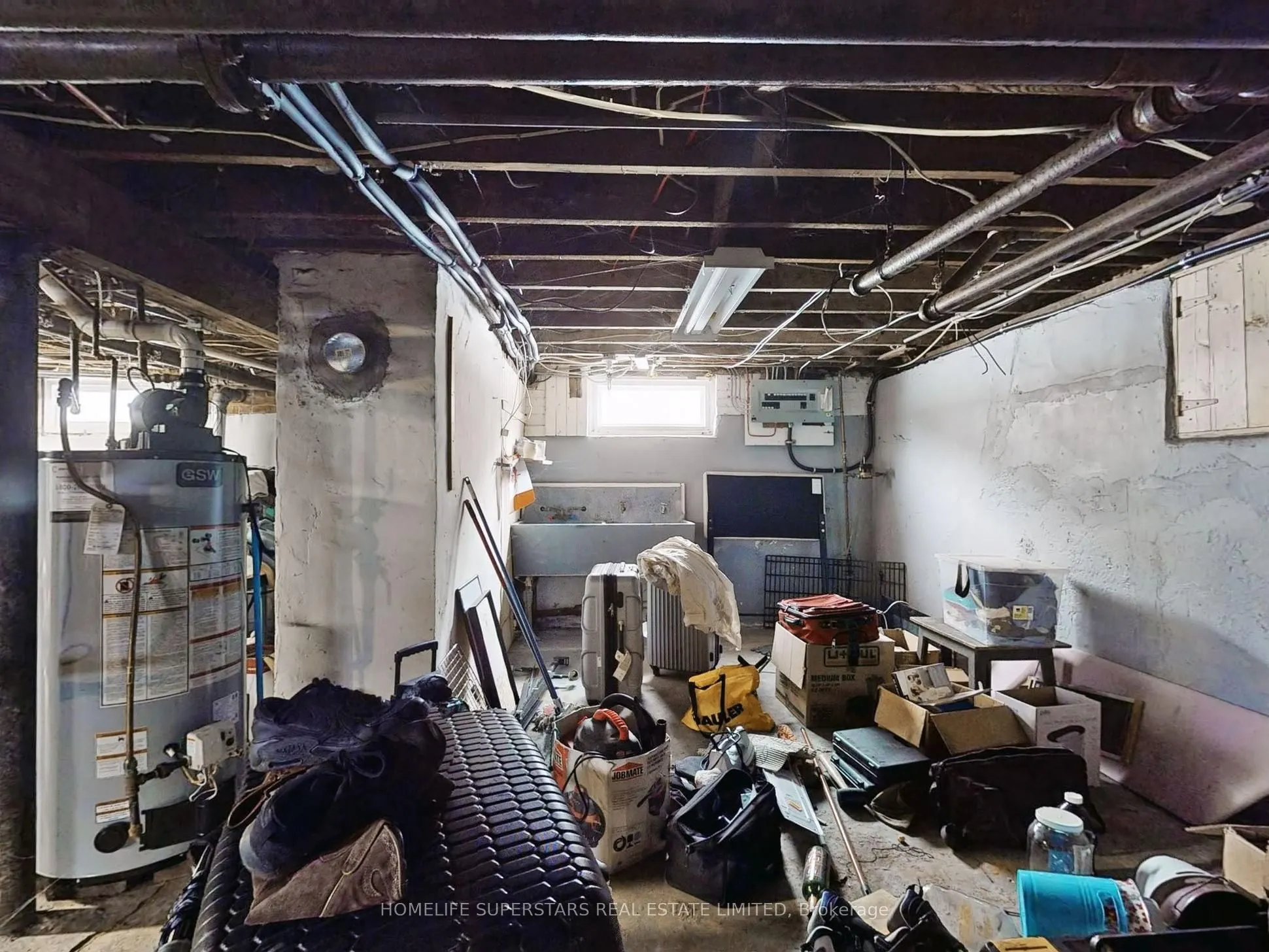 535 NIAGARA Boulevard