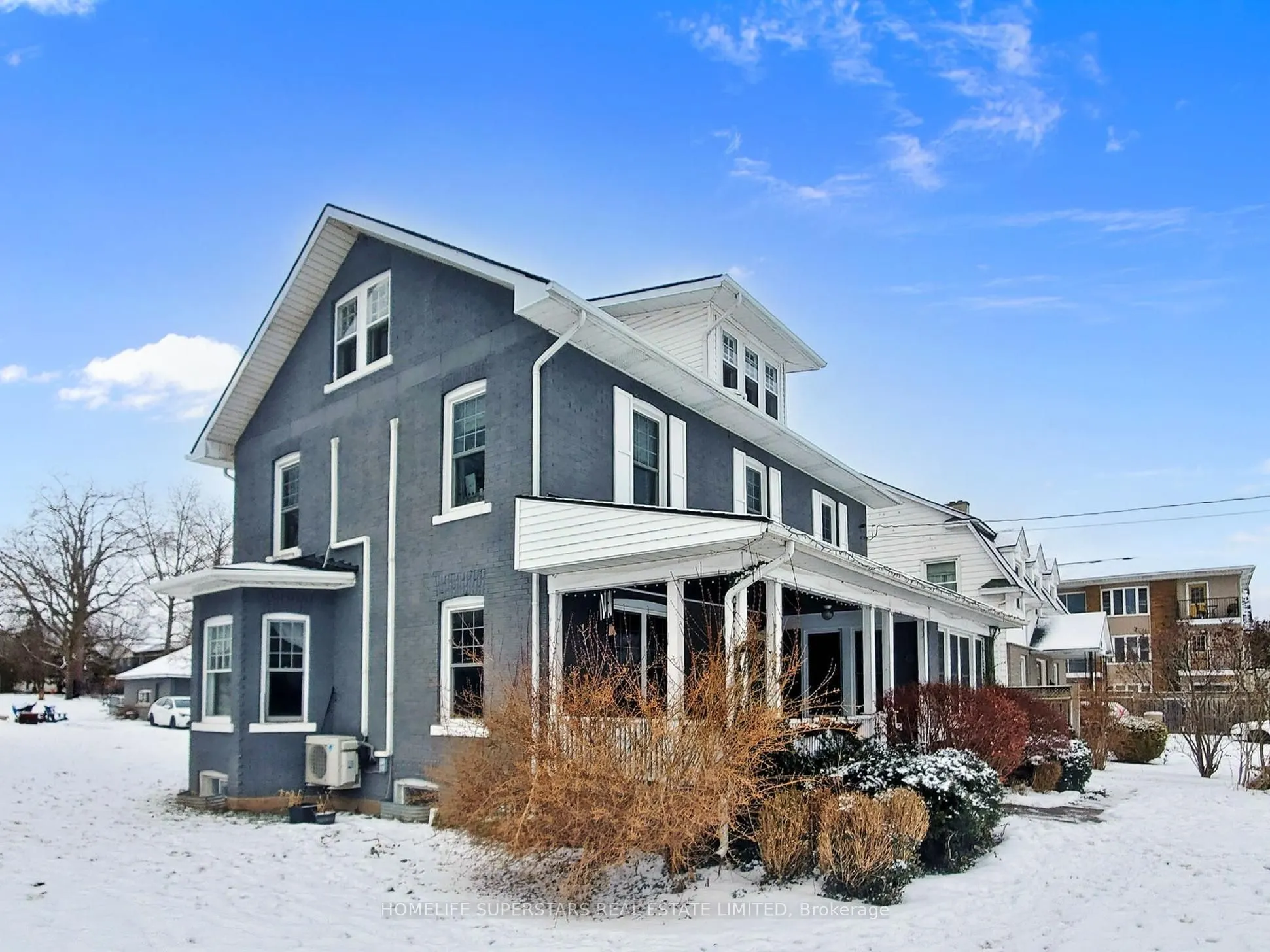 535 NIAGARA Boulevard