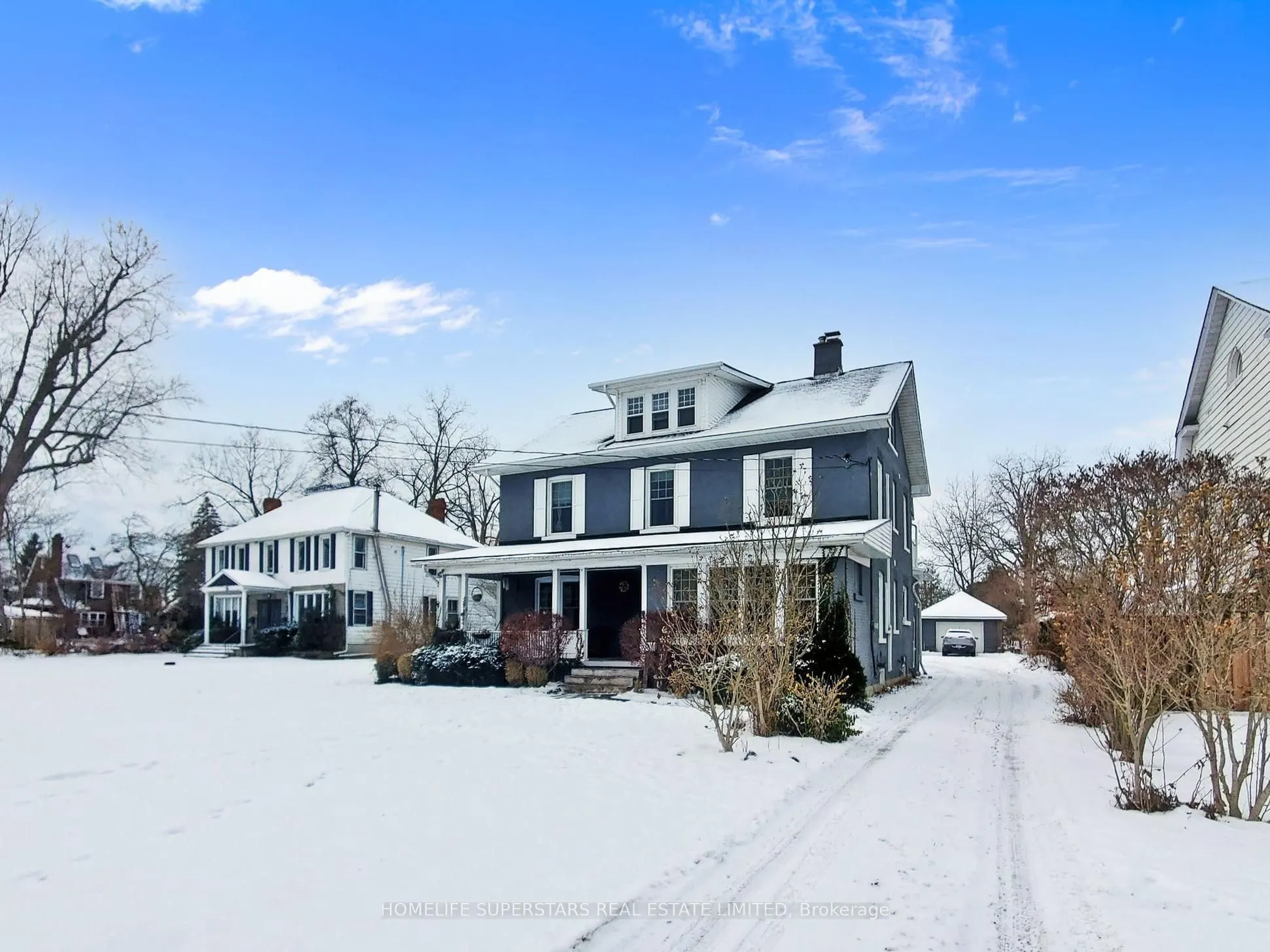 535 NIAGARA Boulevard