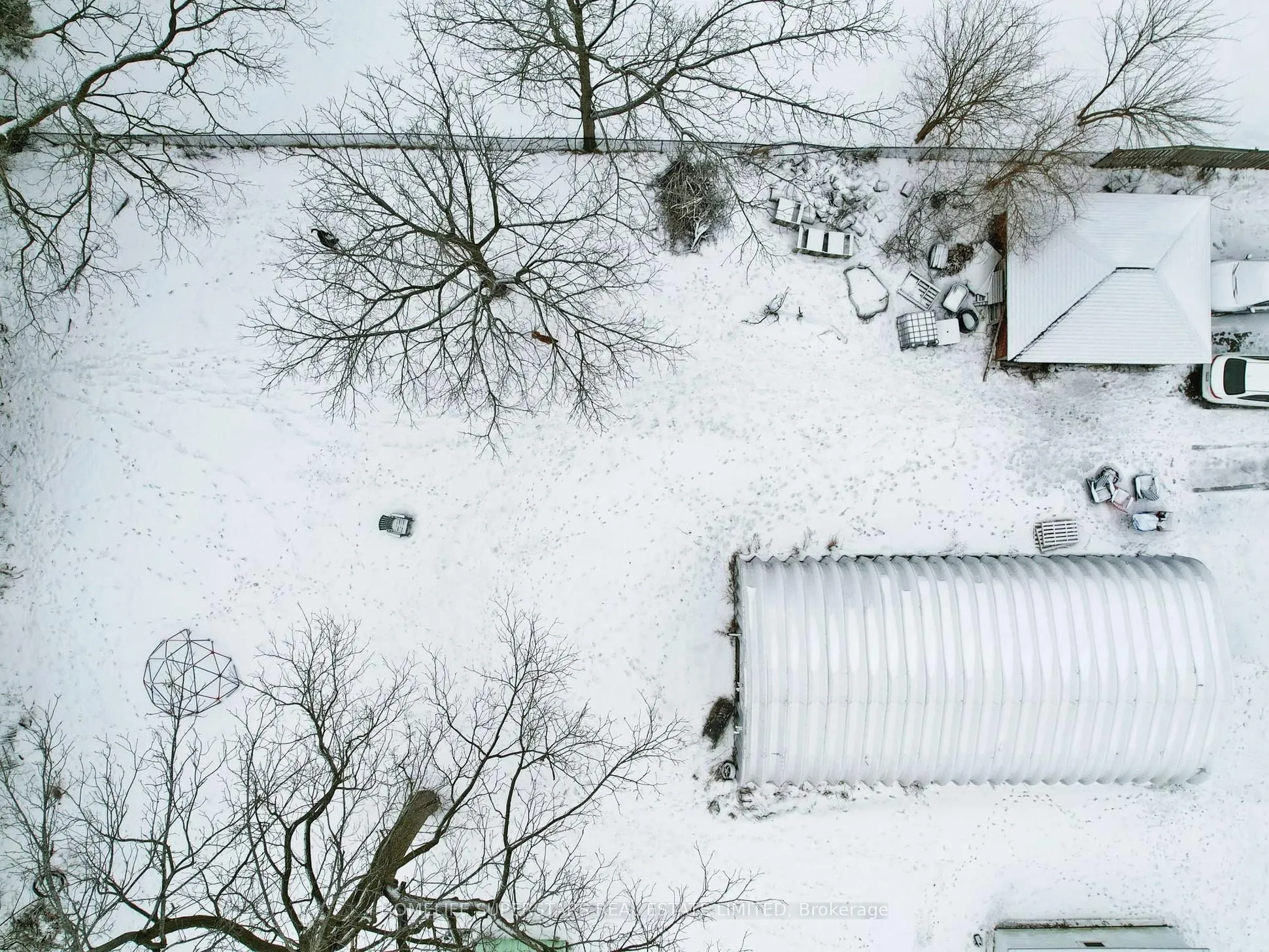 535 NIAGARA Boulevard