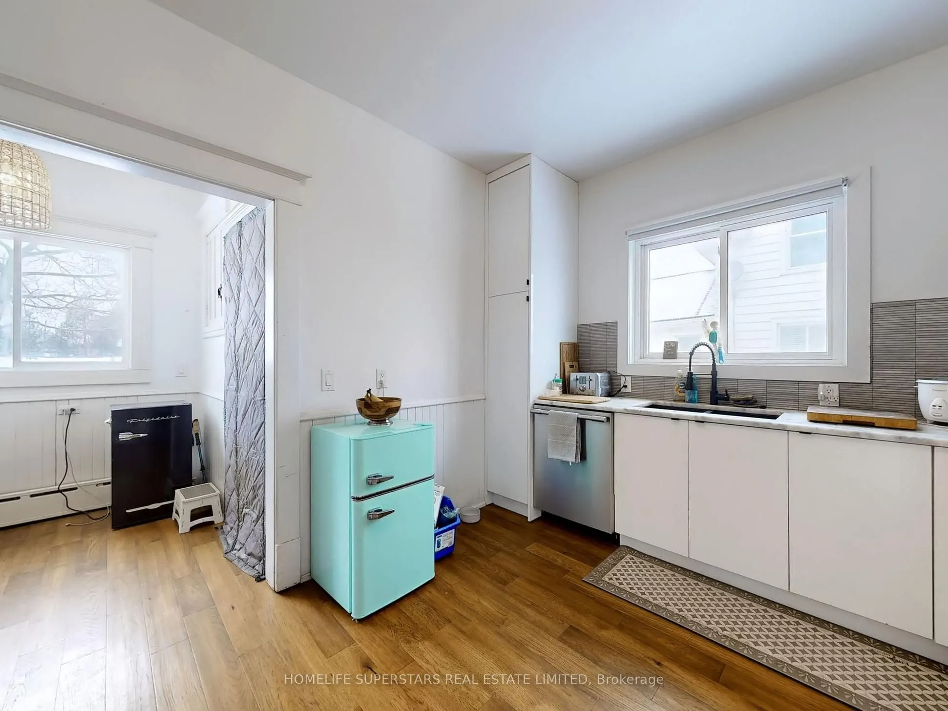 535 NIAGARA Boulevard