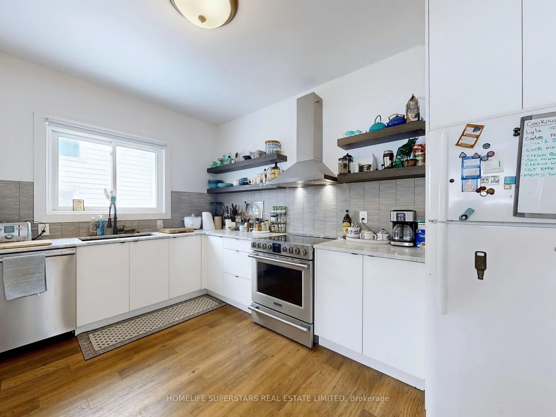 535 NIAGARA Boulevard