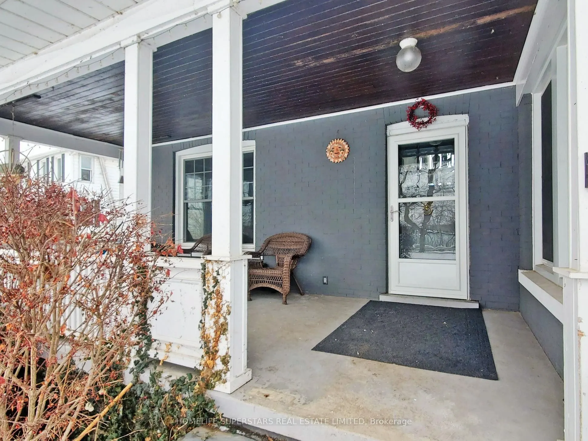 535 NIAGARA Boulevard