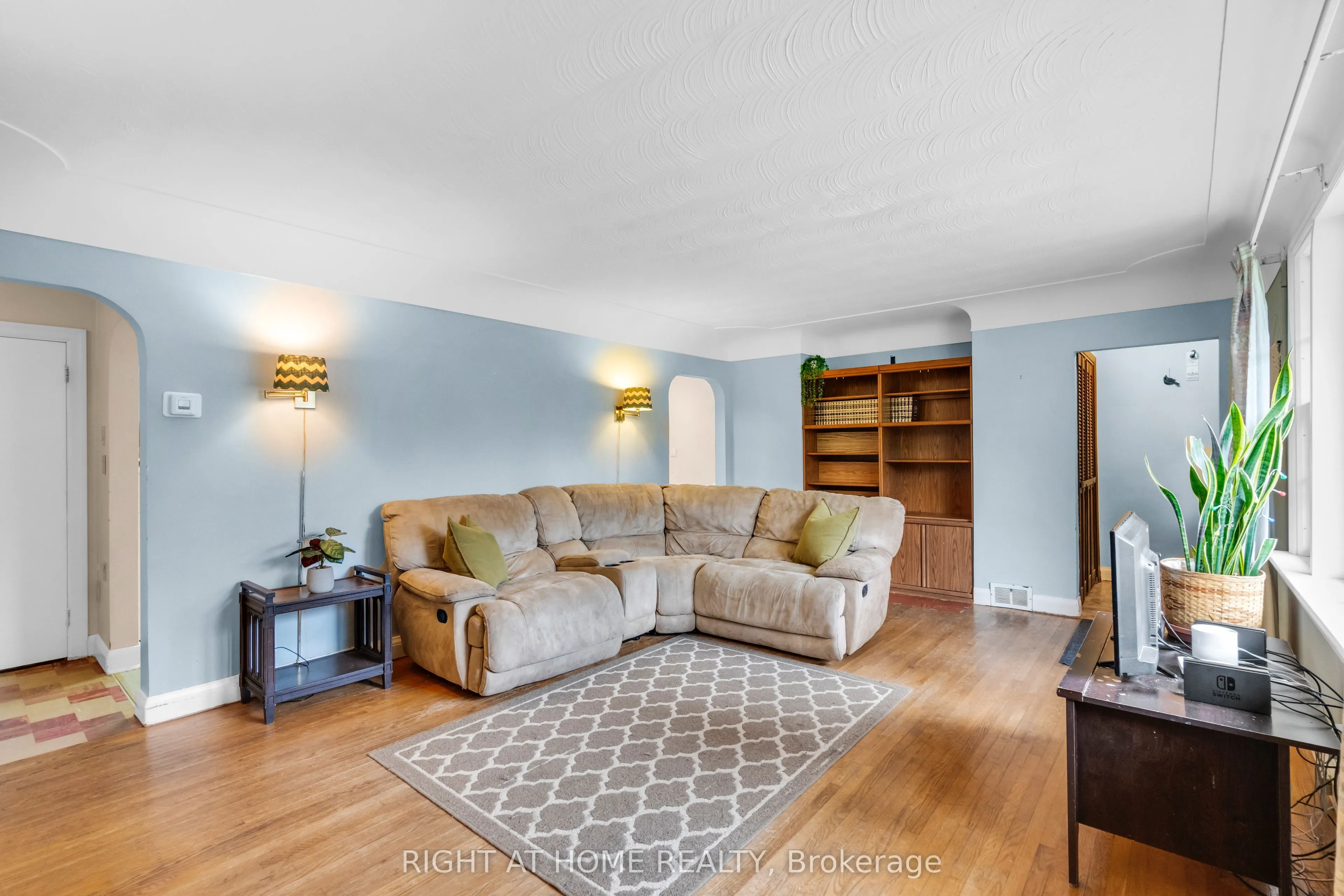 265 Fiddlers Green Road