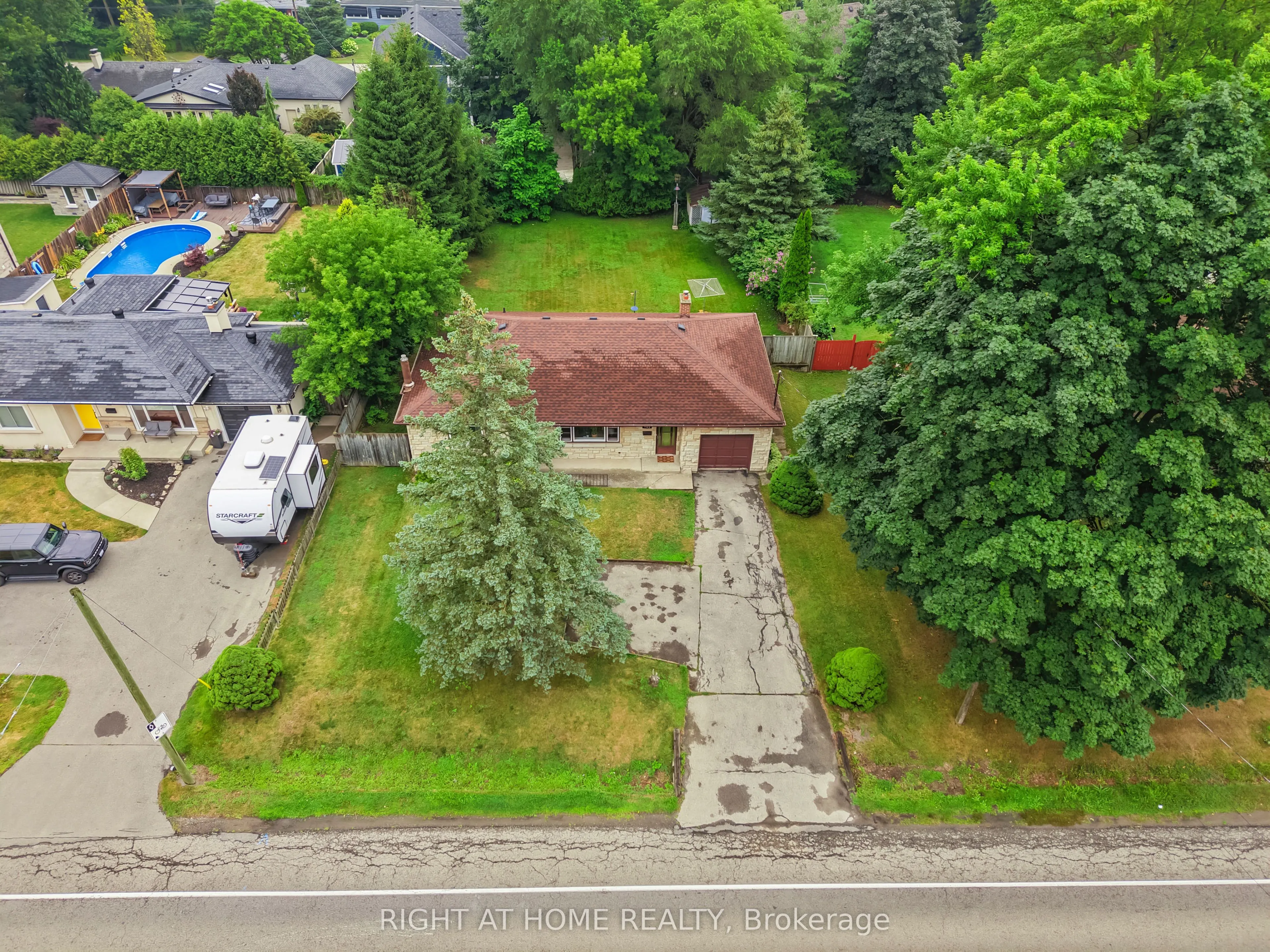 265 Fiddlers Green Road