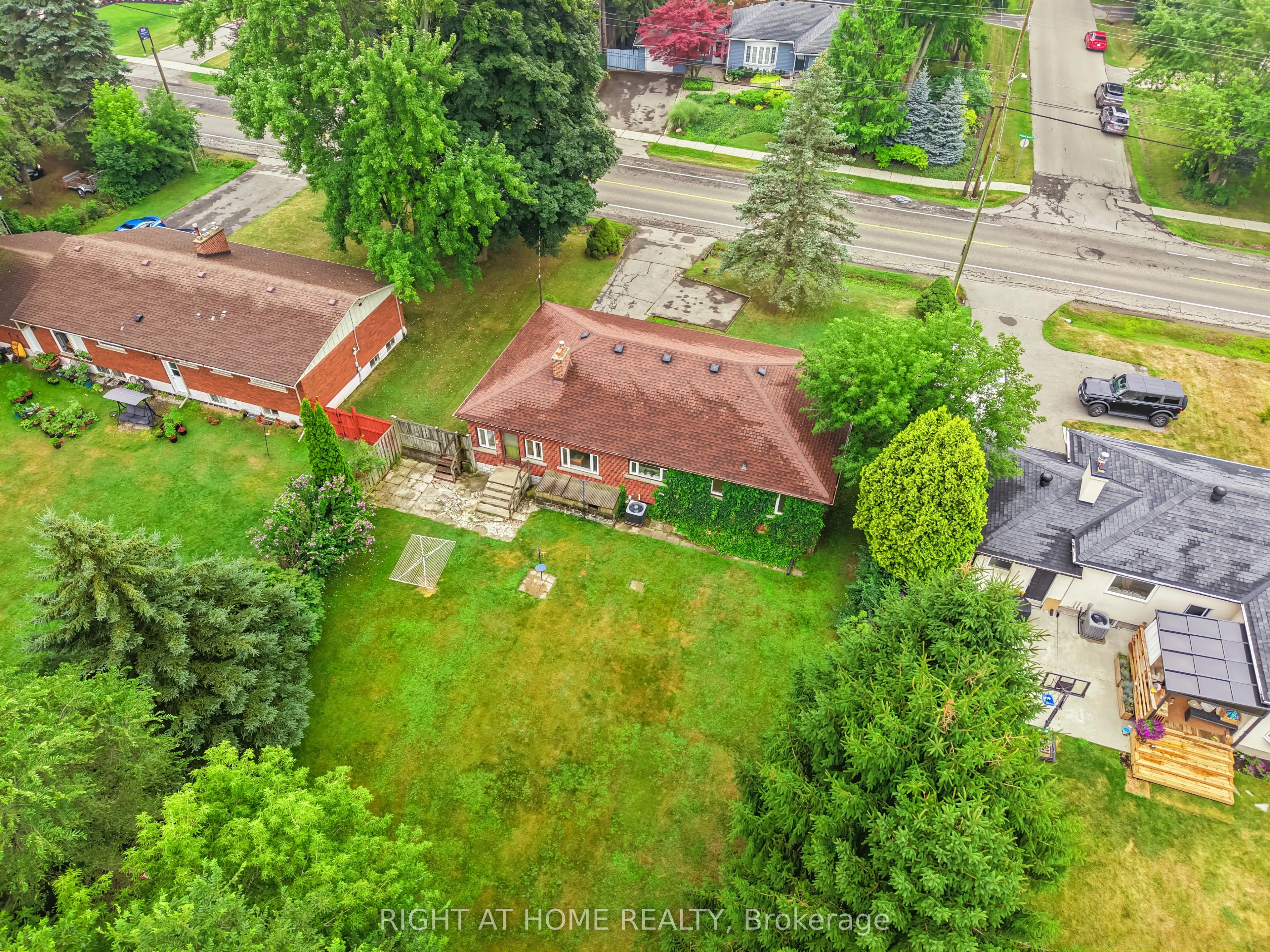 265 Fiddlers Green Road