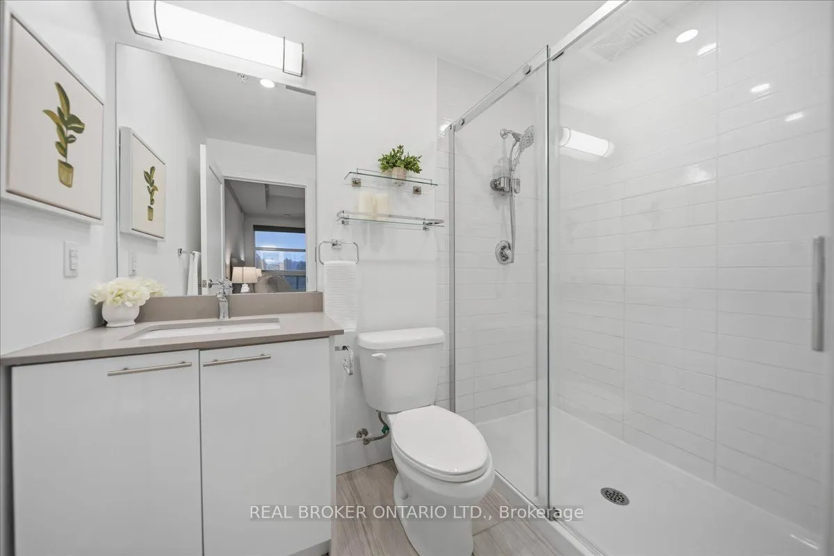 15 Prince Albert Boulevard, #404