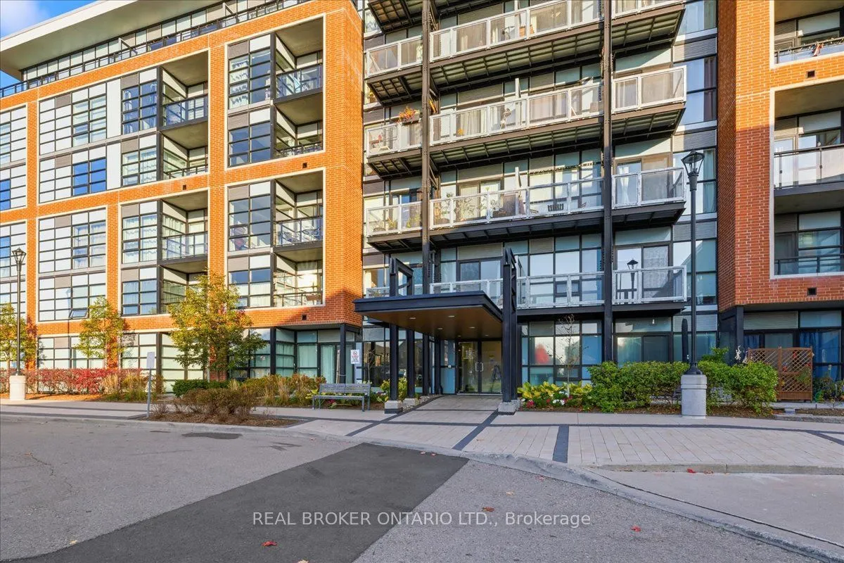 15 Prince Albert Boulevard, #404