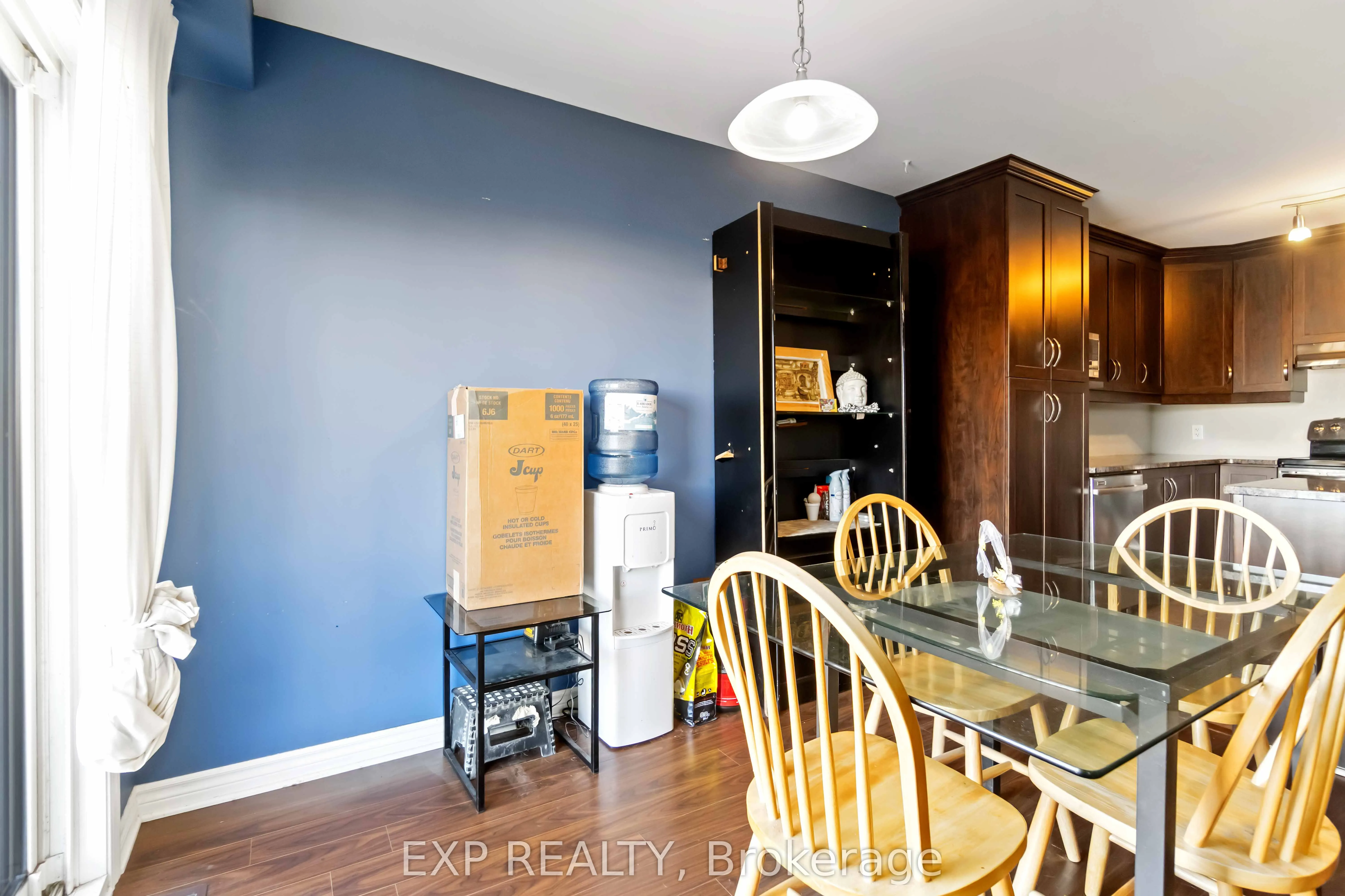 102 Asselin Street S