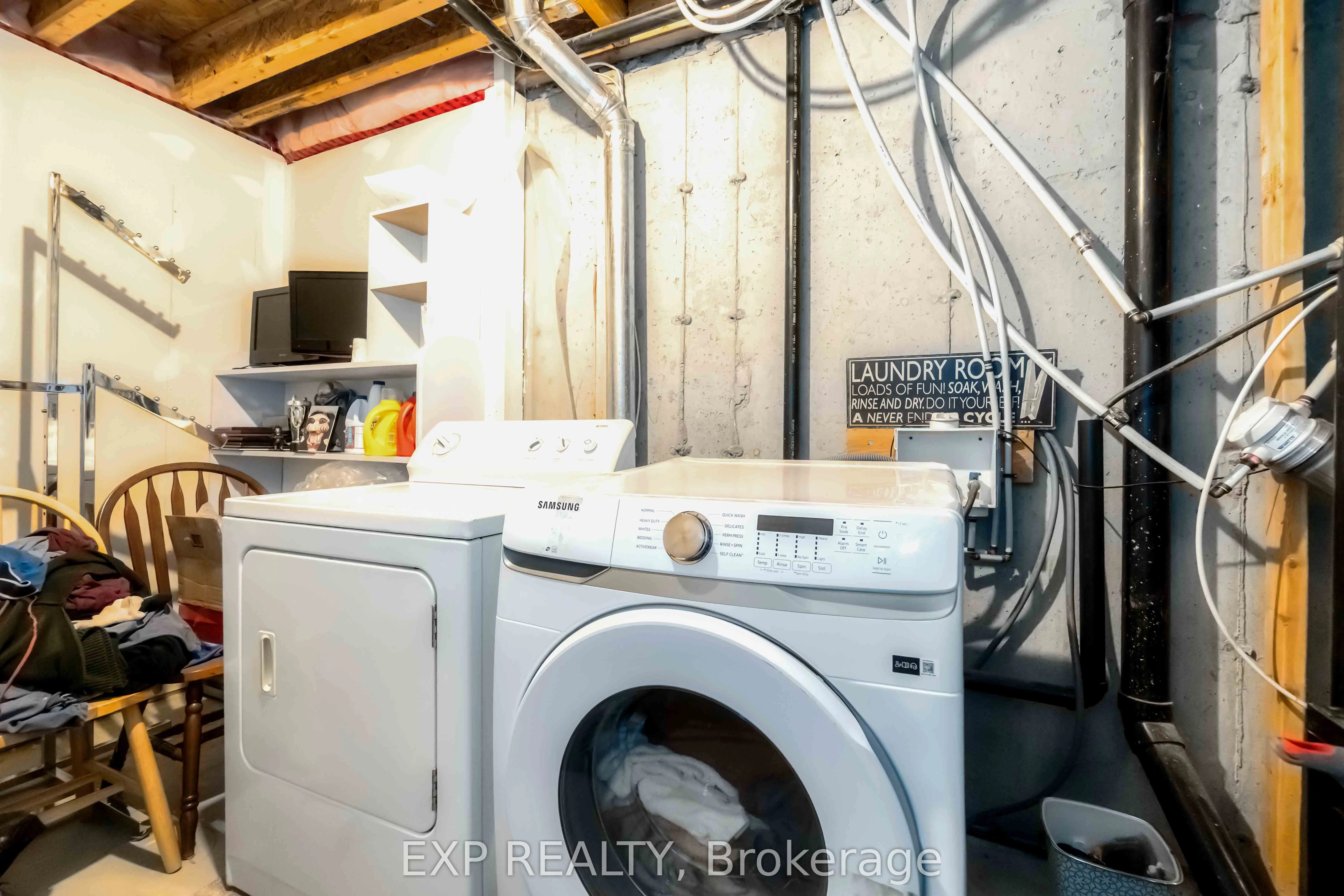 102 Asselin Street S