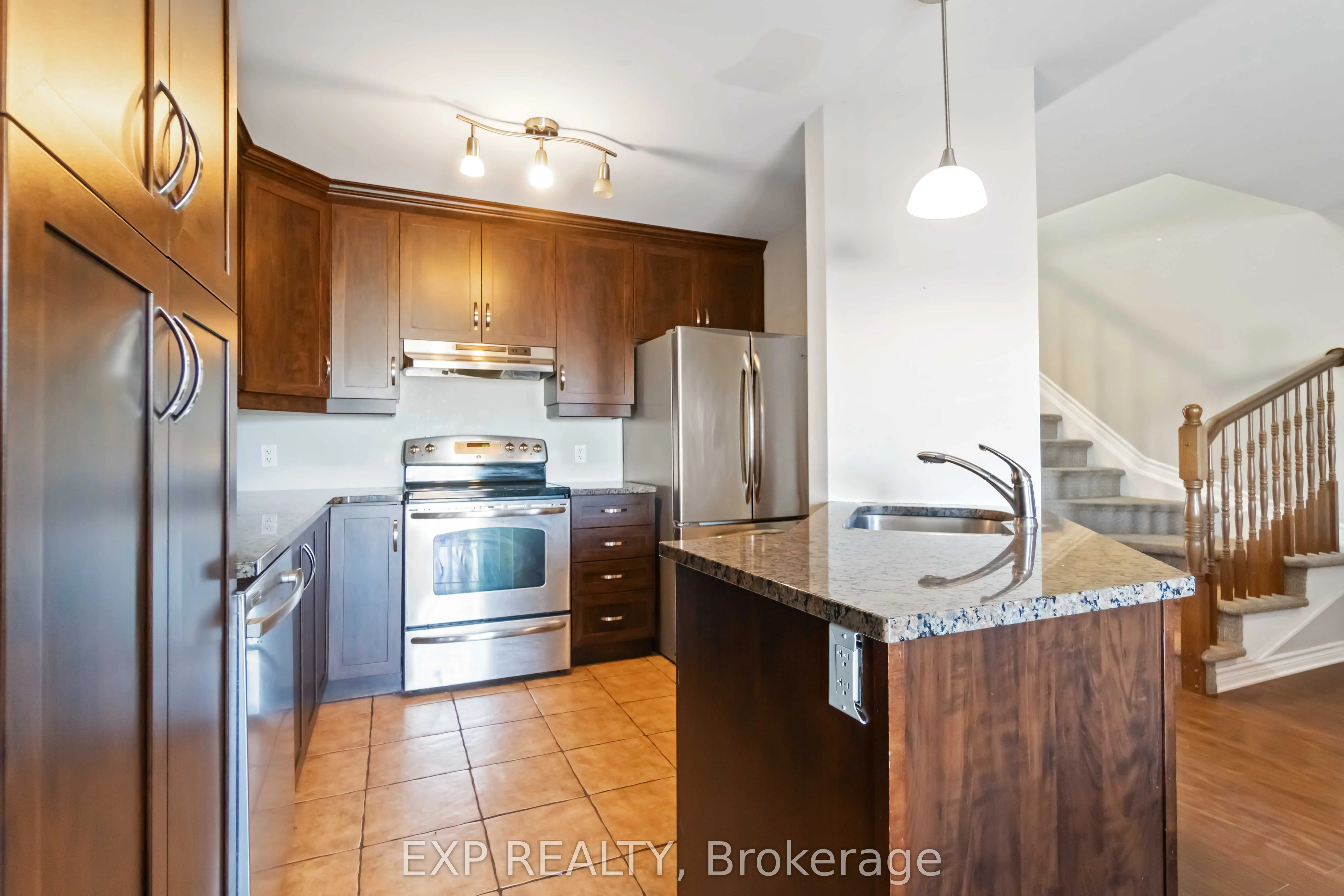 102 Asselin Street S