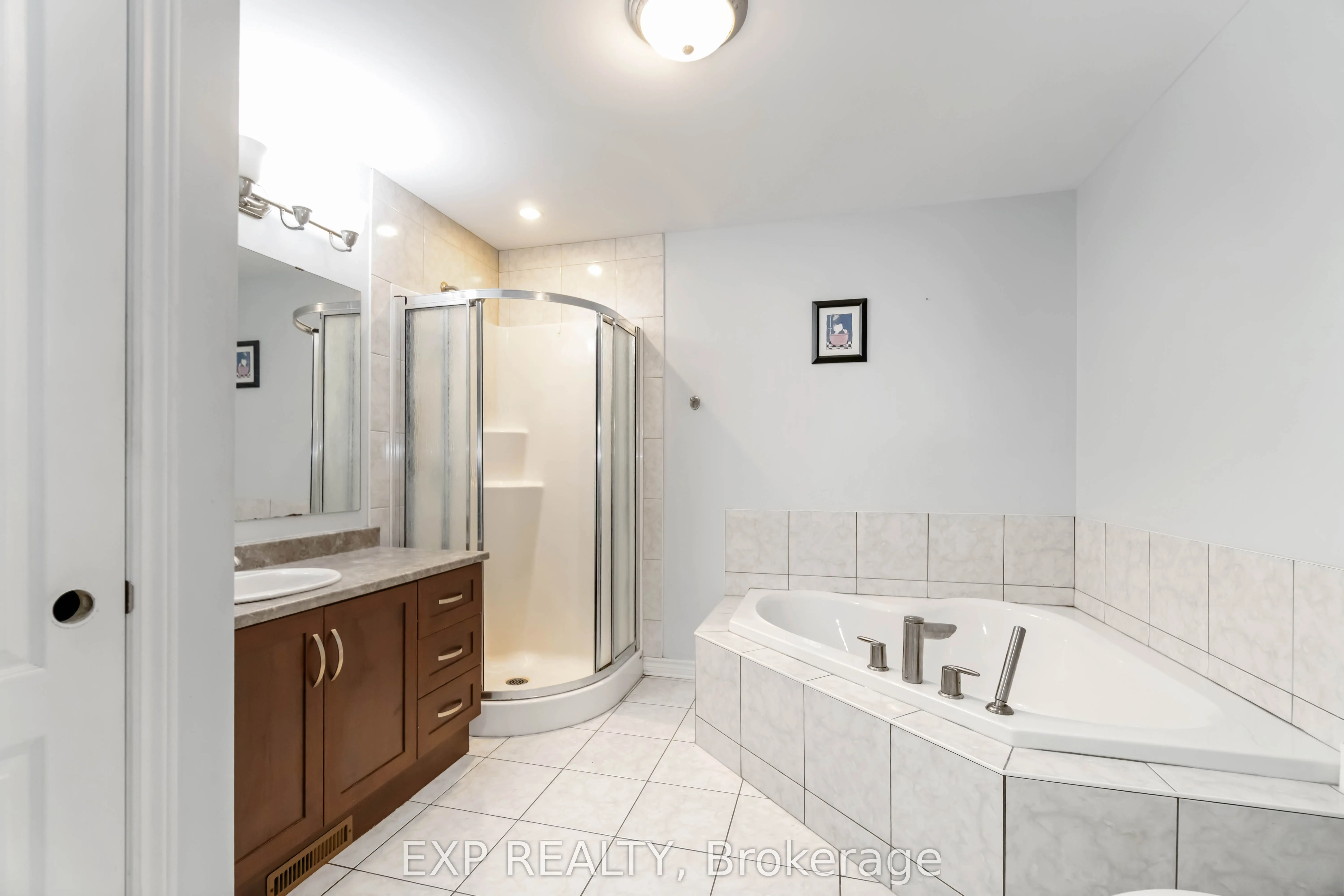 102 Asselin Street S