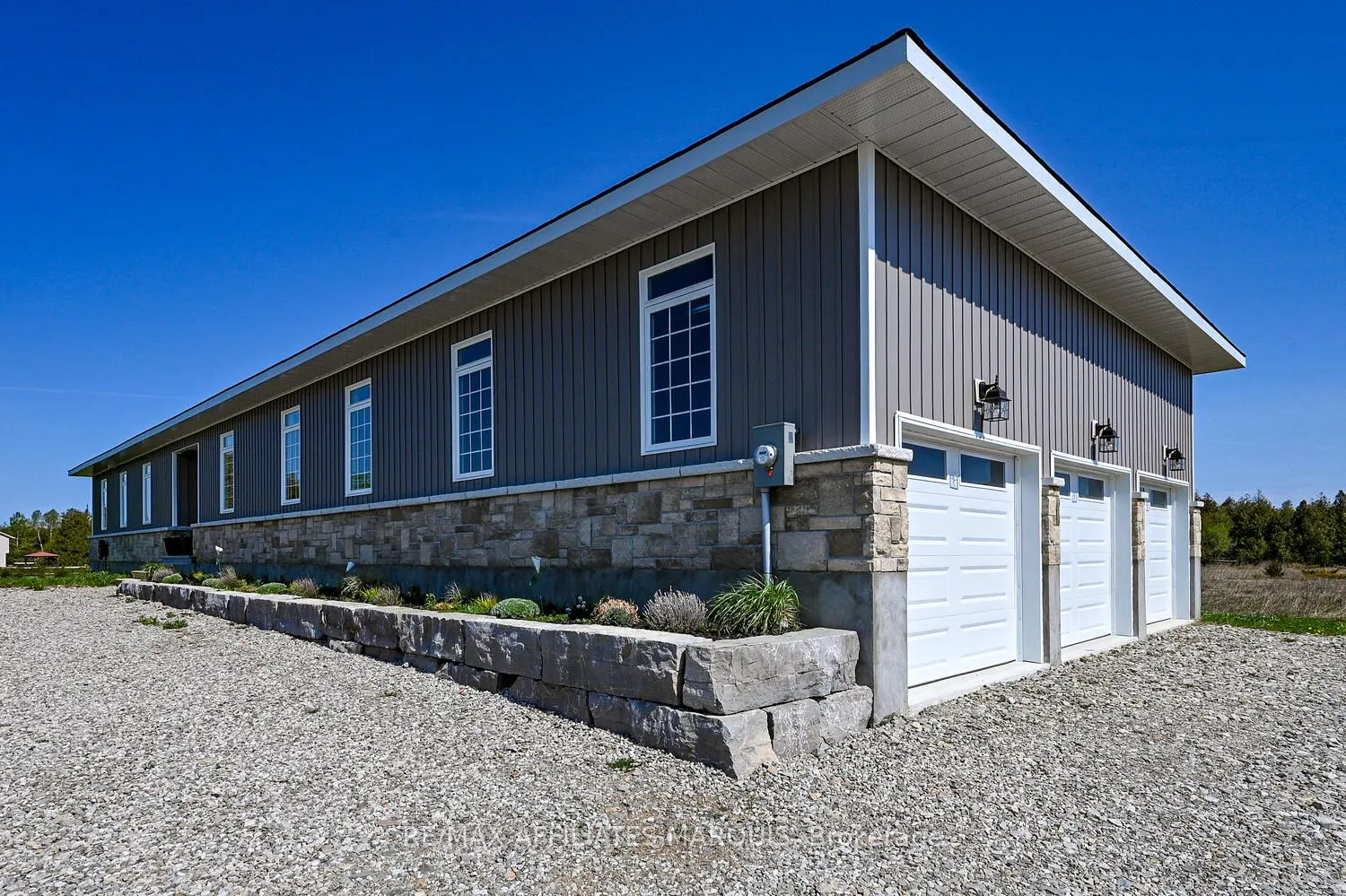 2064 Rosedale Road N