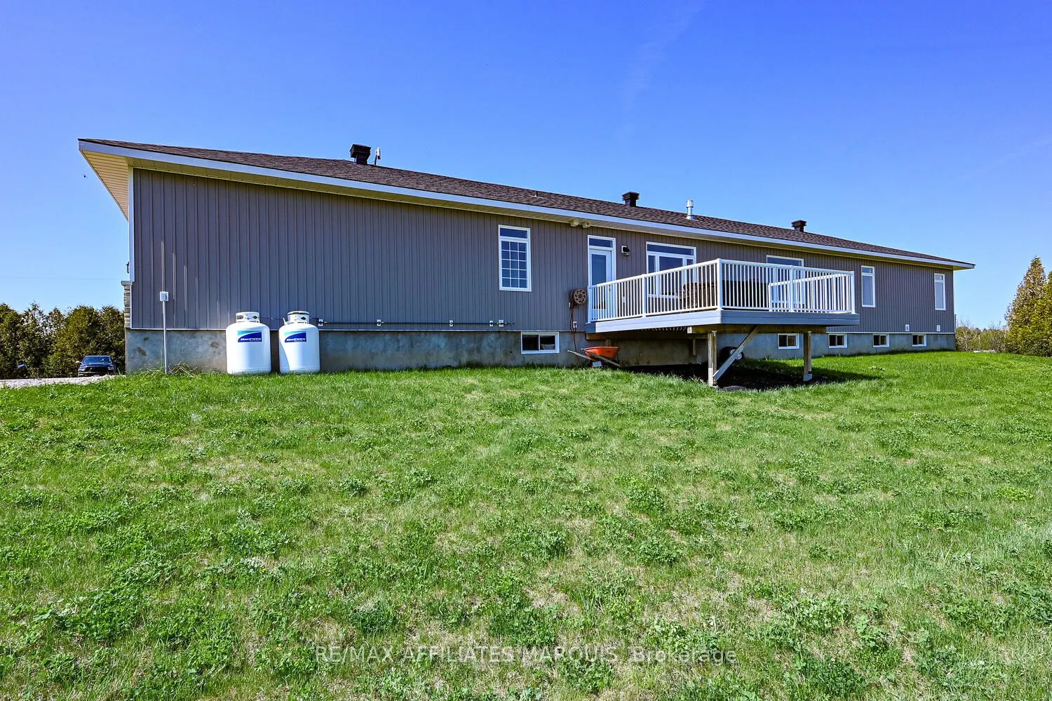 2064 Rosedale Road N