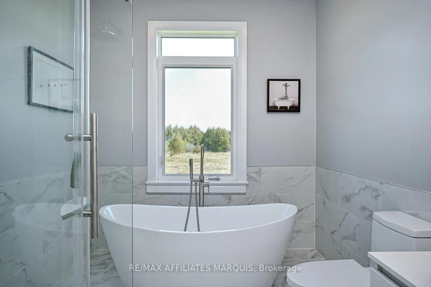 2064 Rosedale Road N