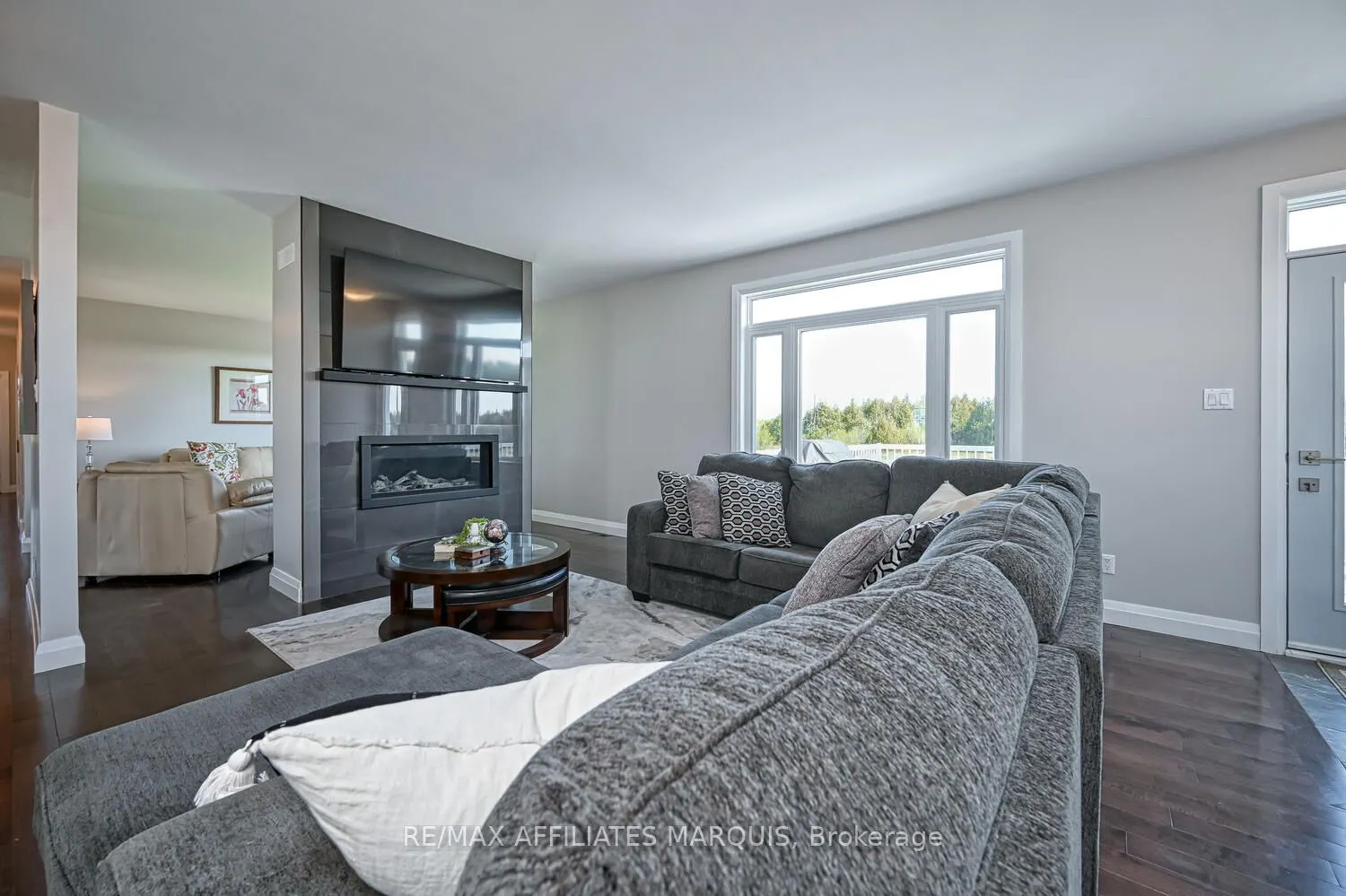 2064 Rosedale Road N