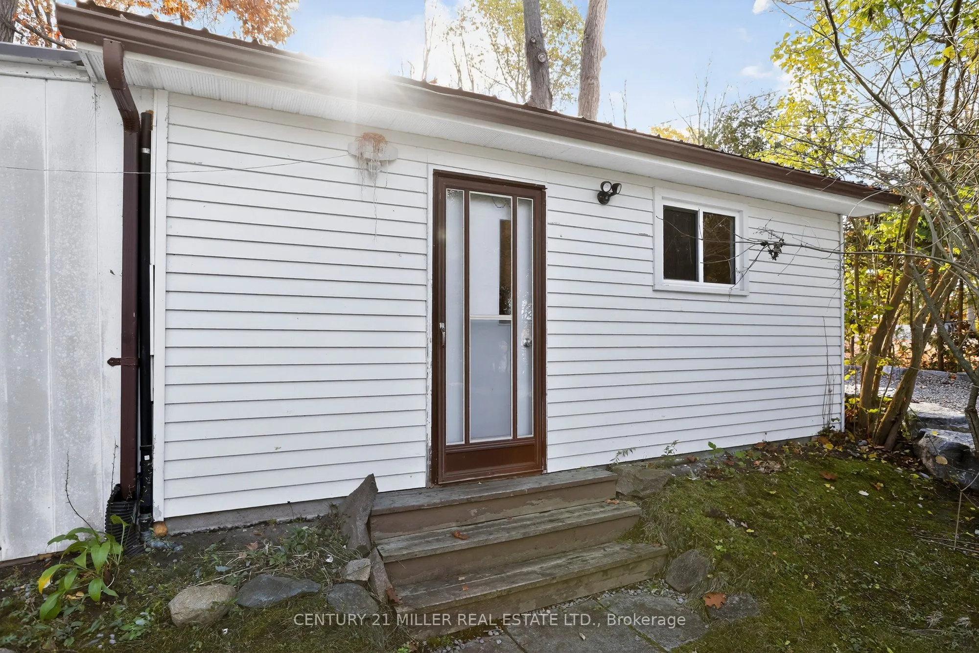 733 Marble Point Road