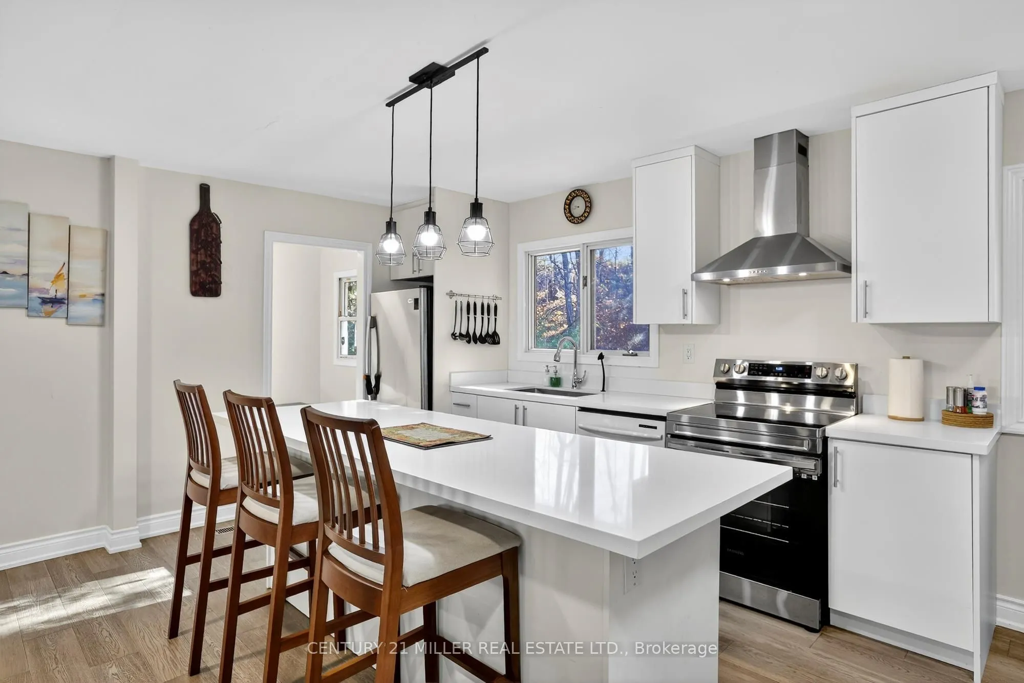 733 Marble Point Road