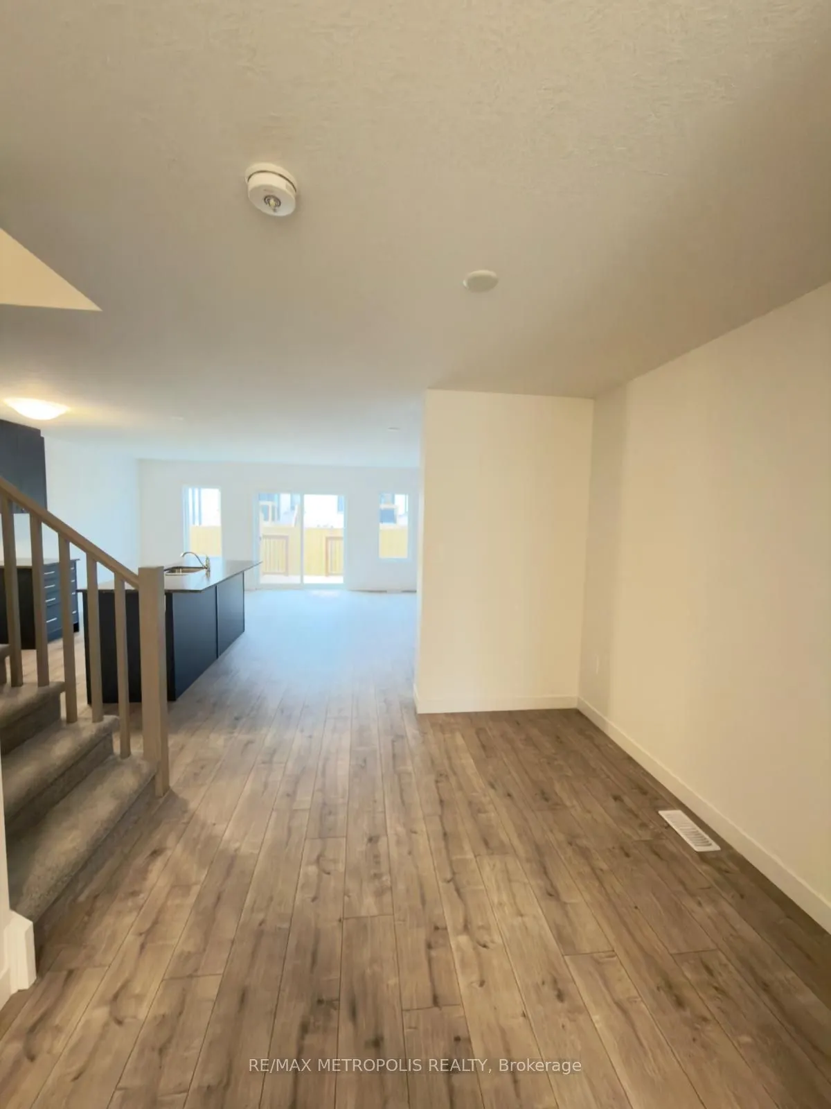 20 OAK FOREST Common