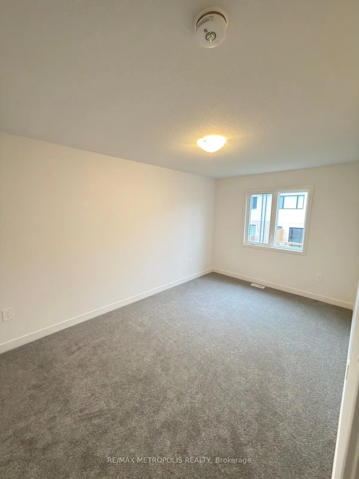 20 OAK FOREST Common