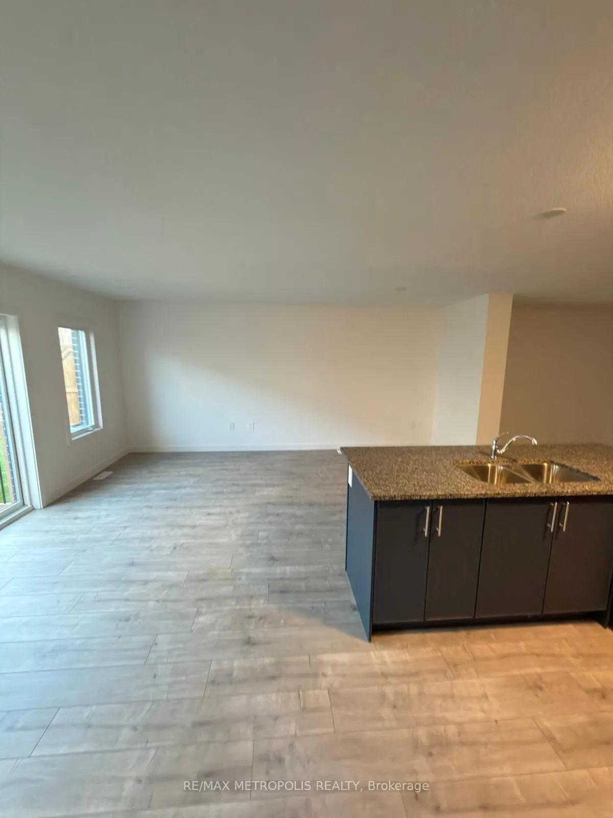 20 OAK FOREST Common