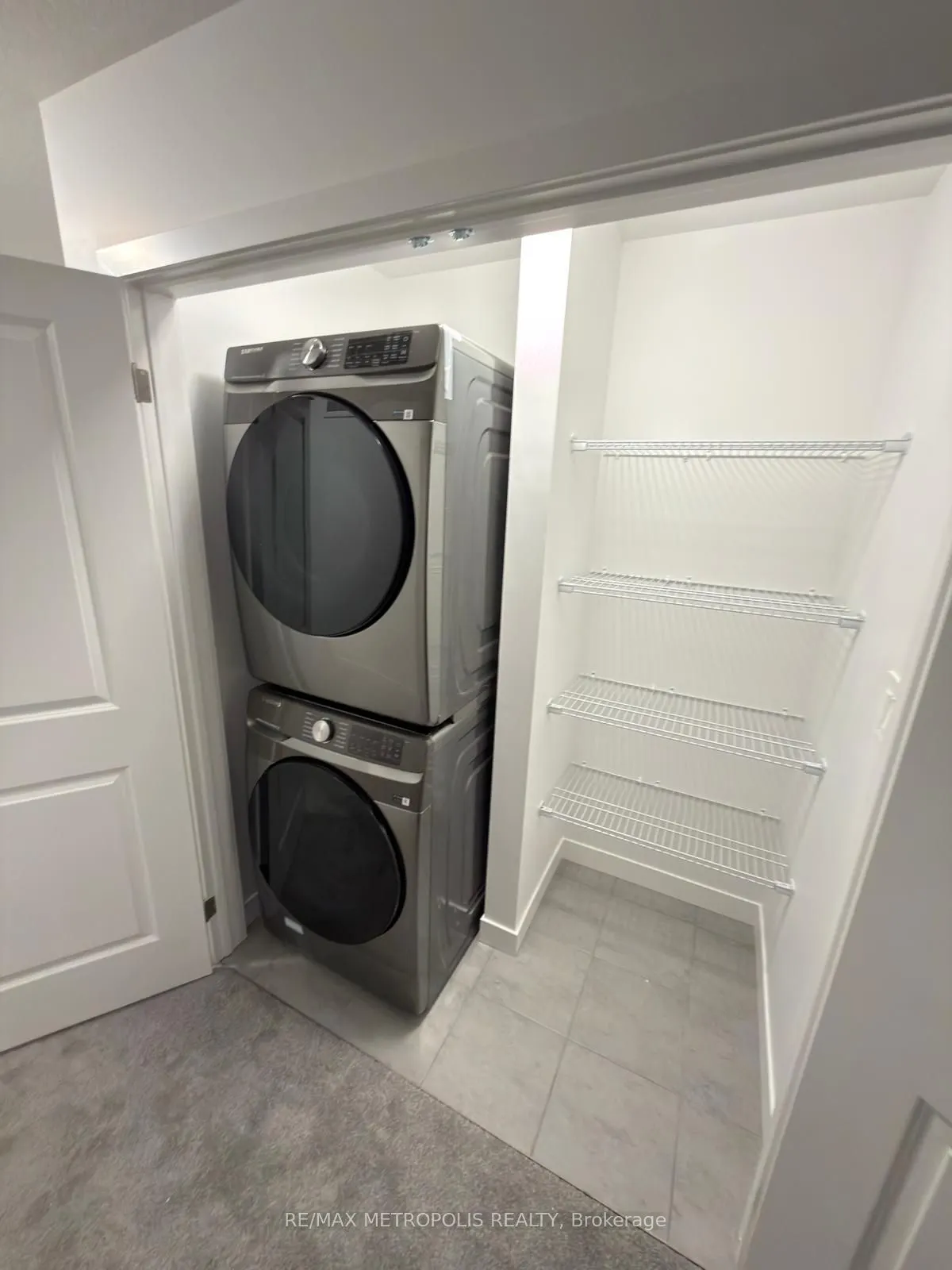 20 OAK FOREST Common