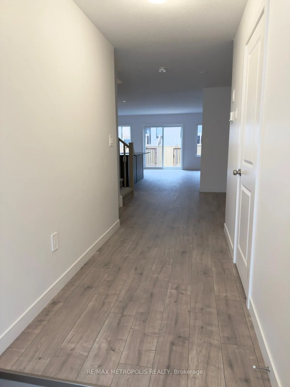 20 OAK FOREST Common