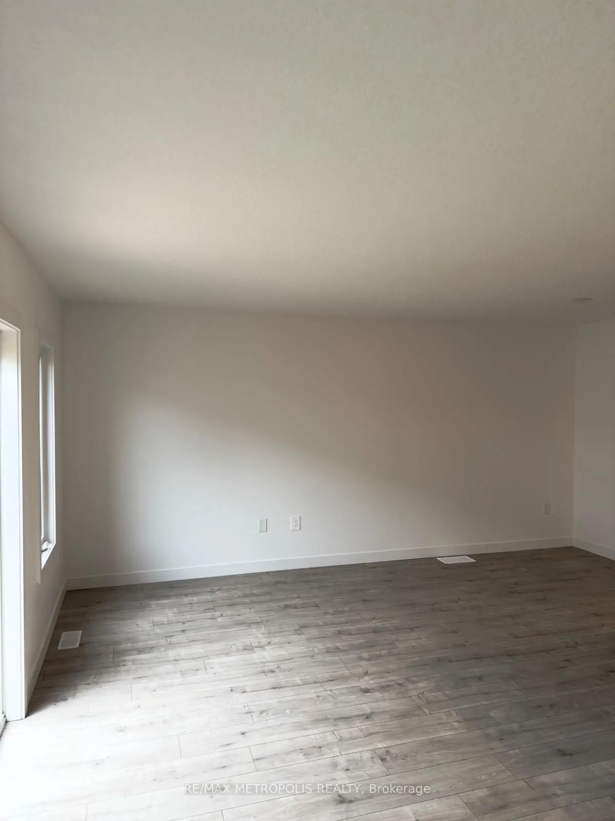 20 OAK FOREST Common