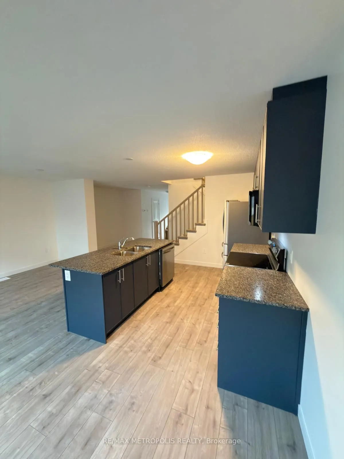 20 OAK FOREST Common