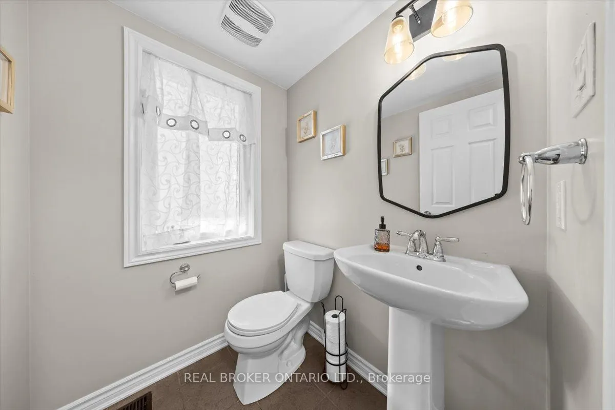 504 Broadleaf Street