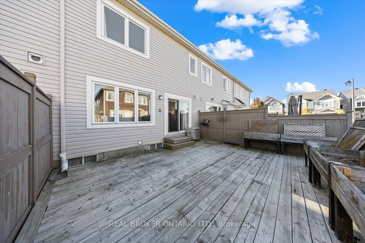 504 Broadleaf Street