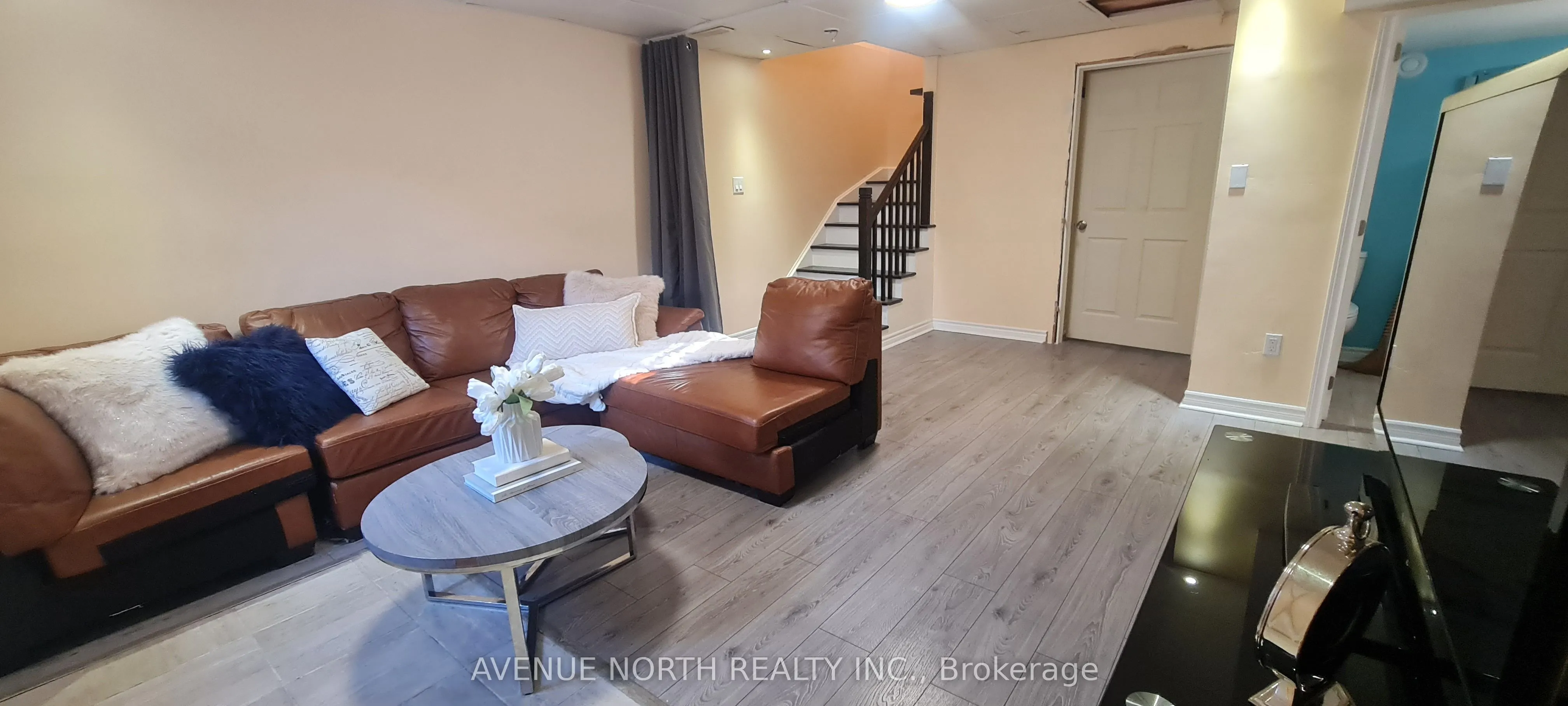 339 Sugar Pine Crescent, #B