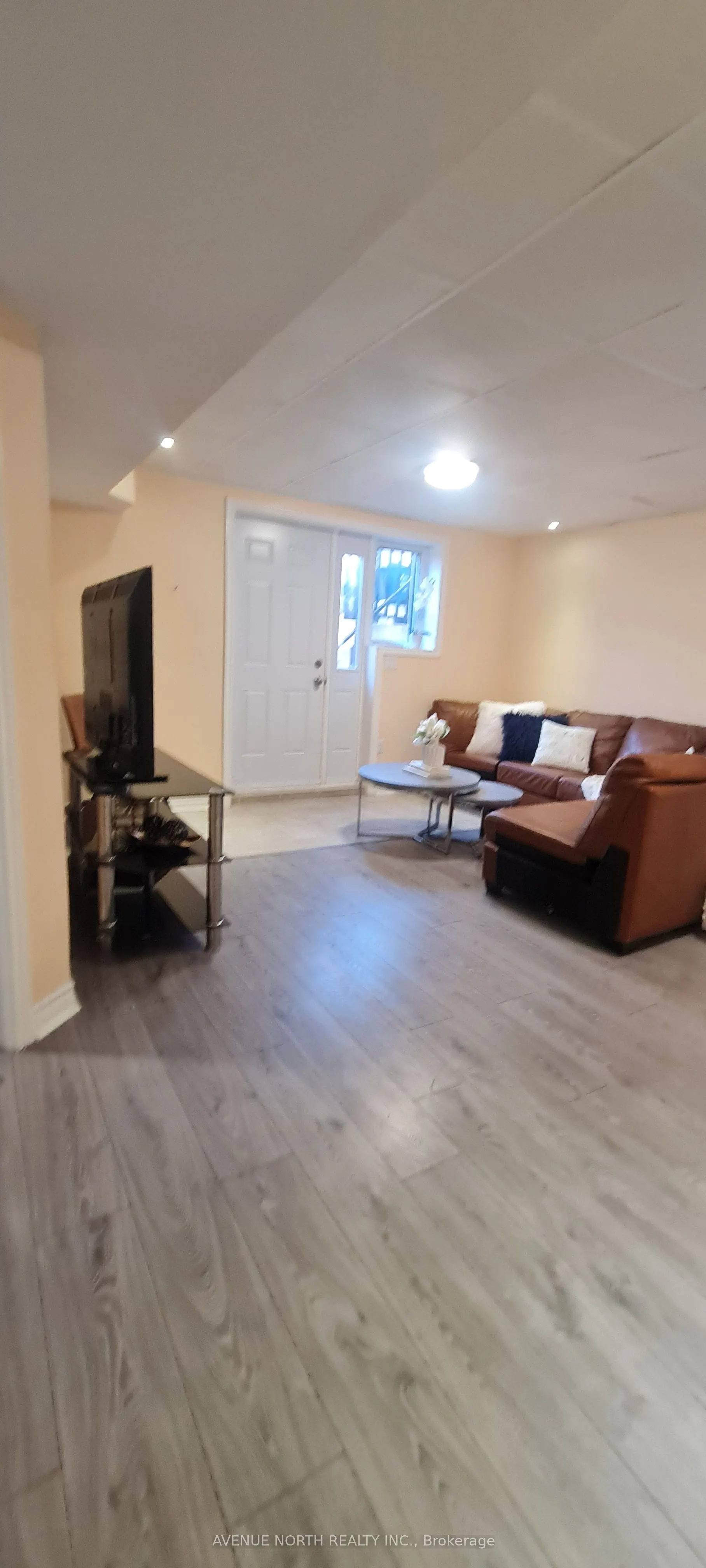 339 Sugar Pine Crescent, #B