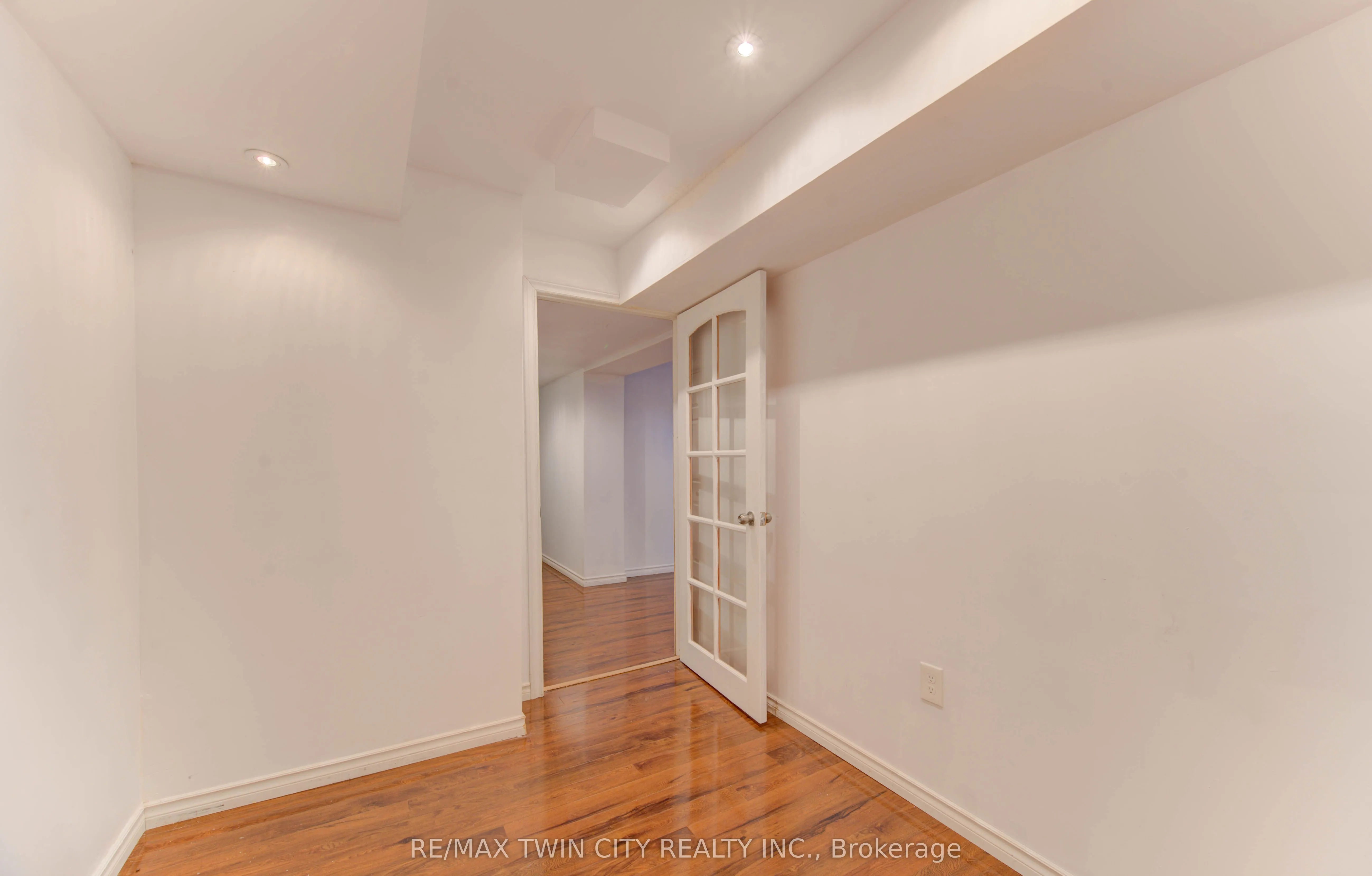 82 Trowbridge Street