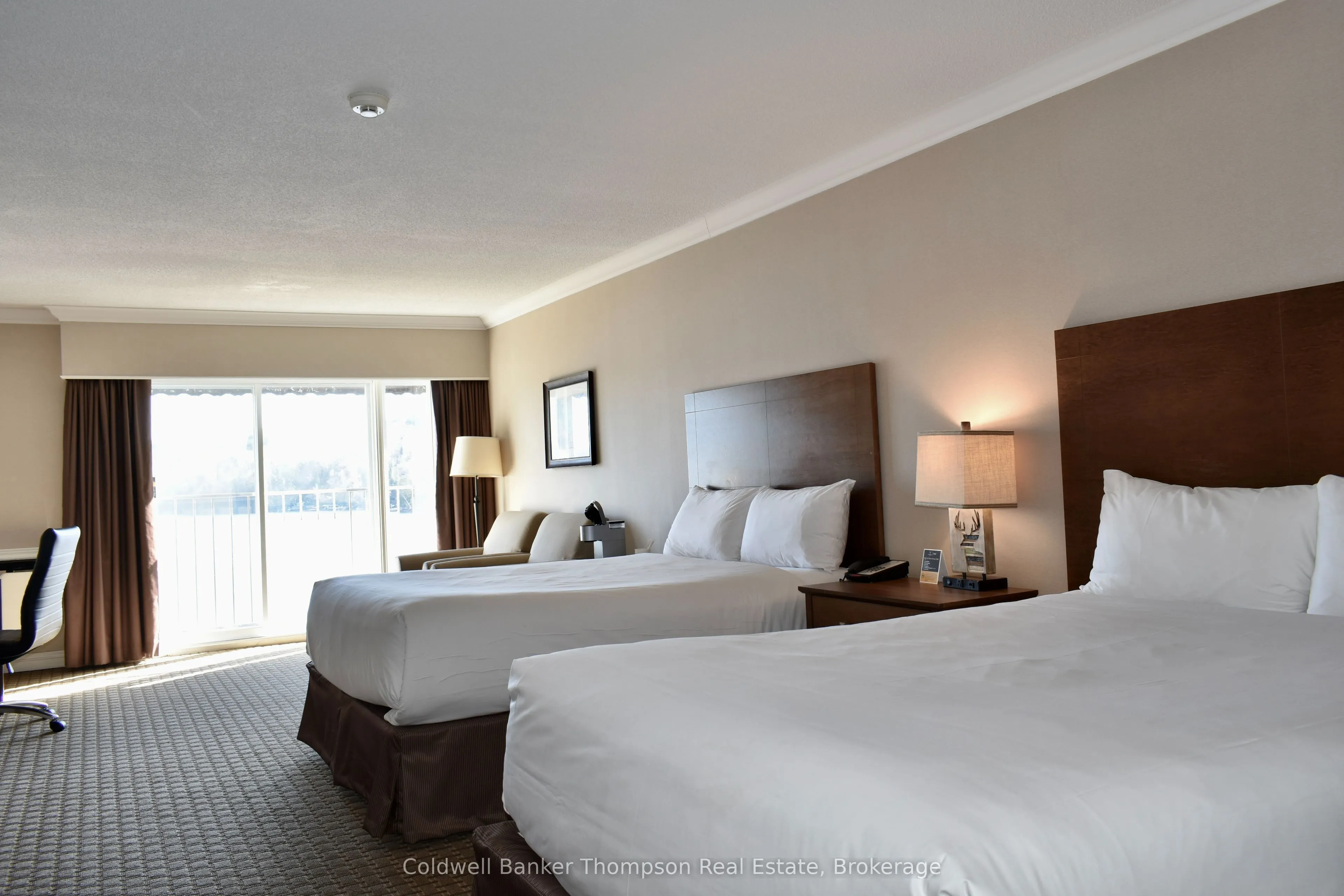 312 - Bayshore Deerhurst Drive, #312