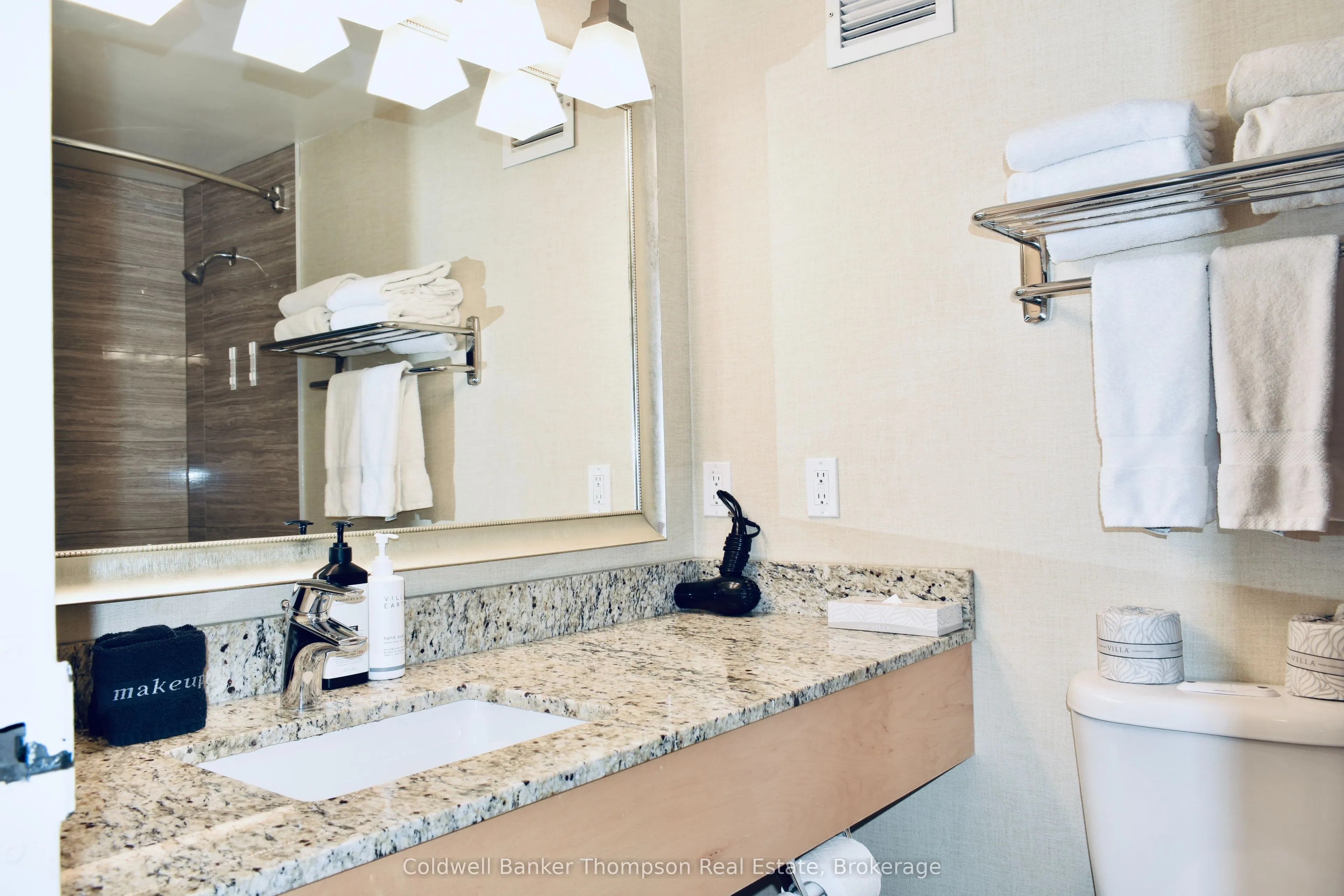 312 - Bayshore Deerhurst Drive, #312