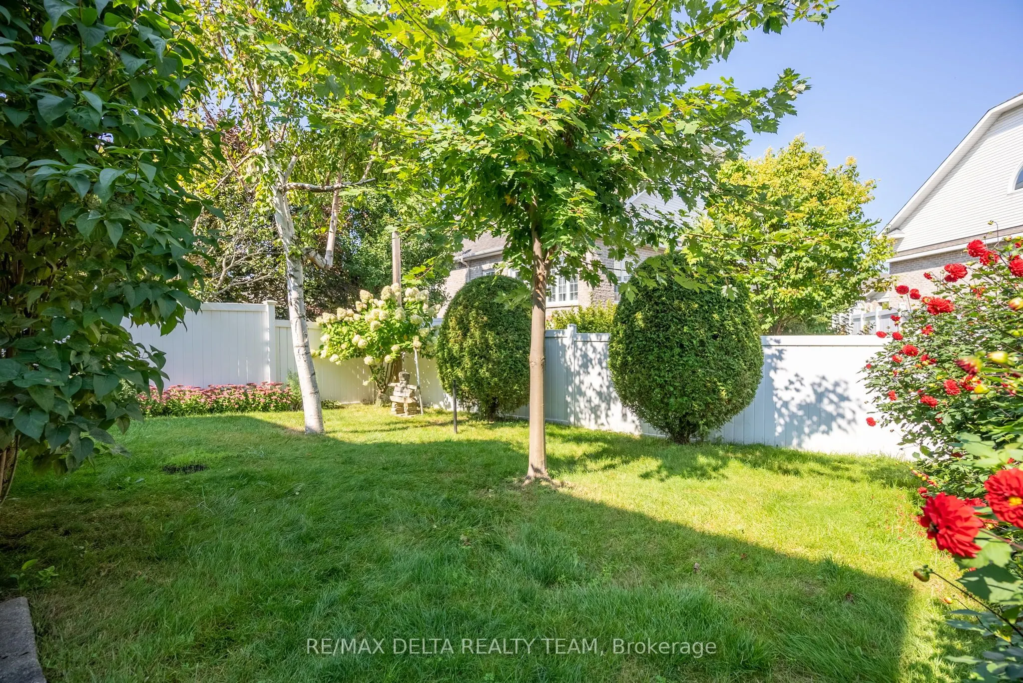 6565 DES CHOUETTES Lane