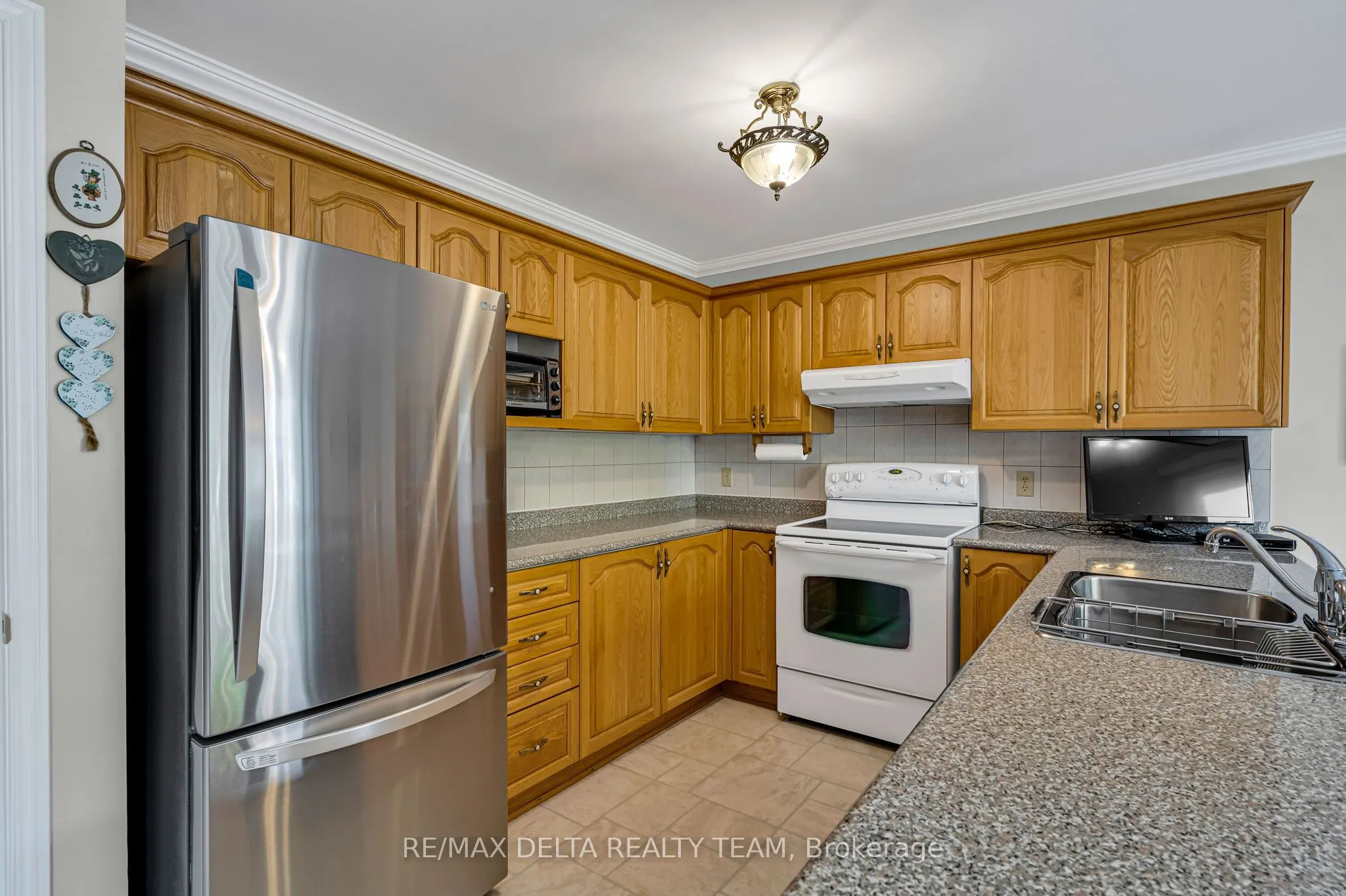 6565 DES CHOUETTES Lane