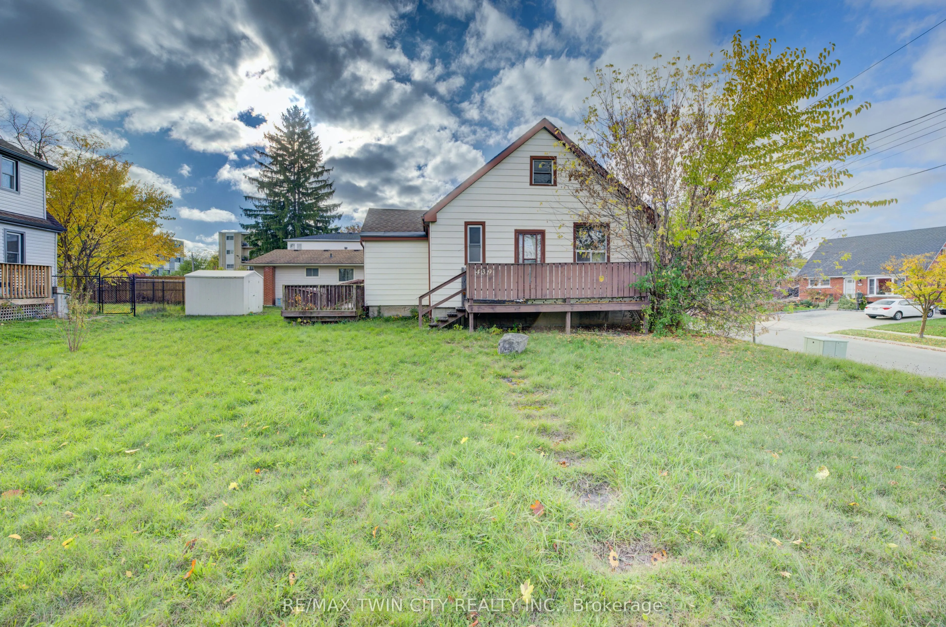 439 ALICE Avenue