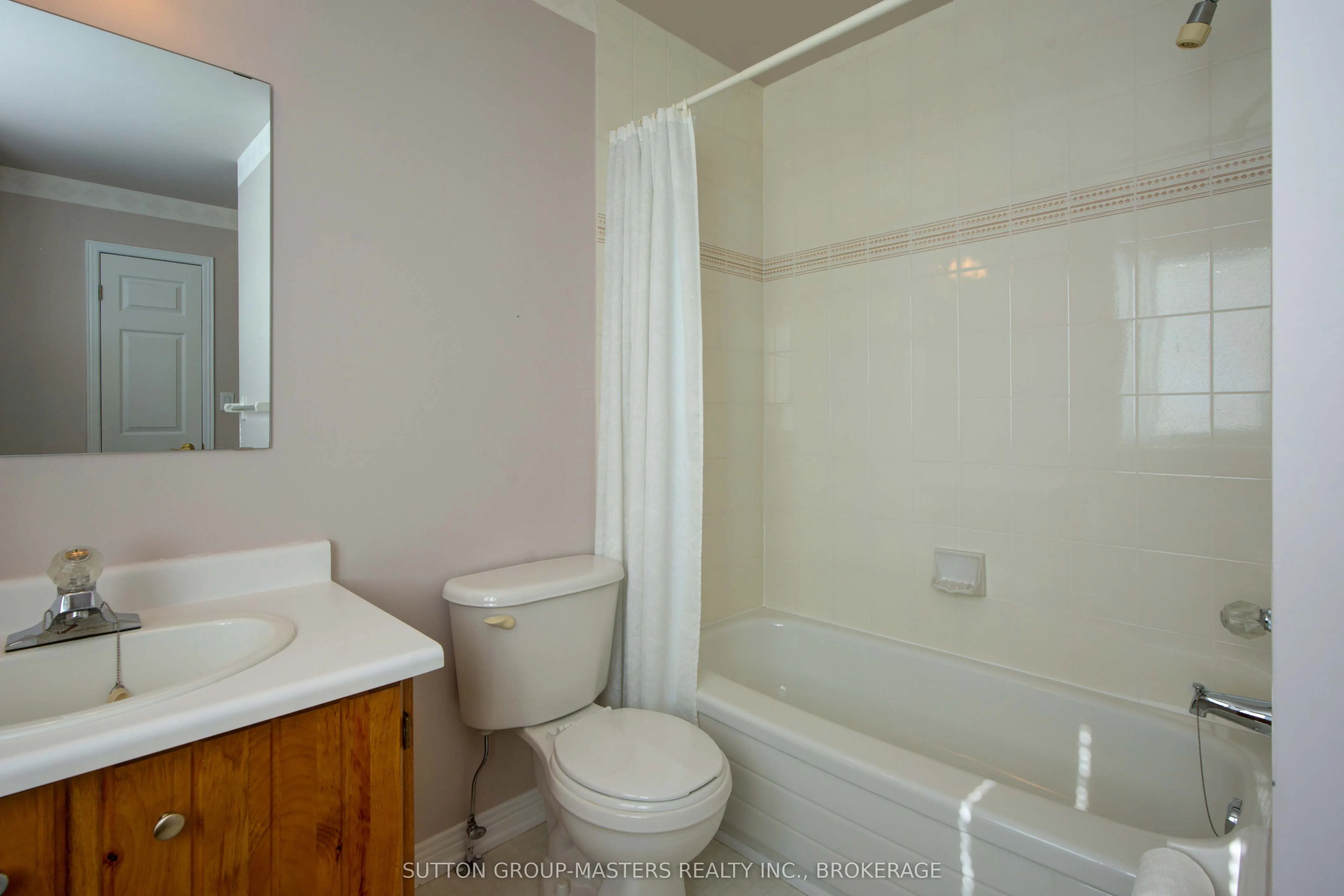 17 Country Club Drive, #Country Cl