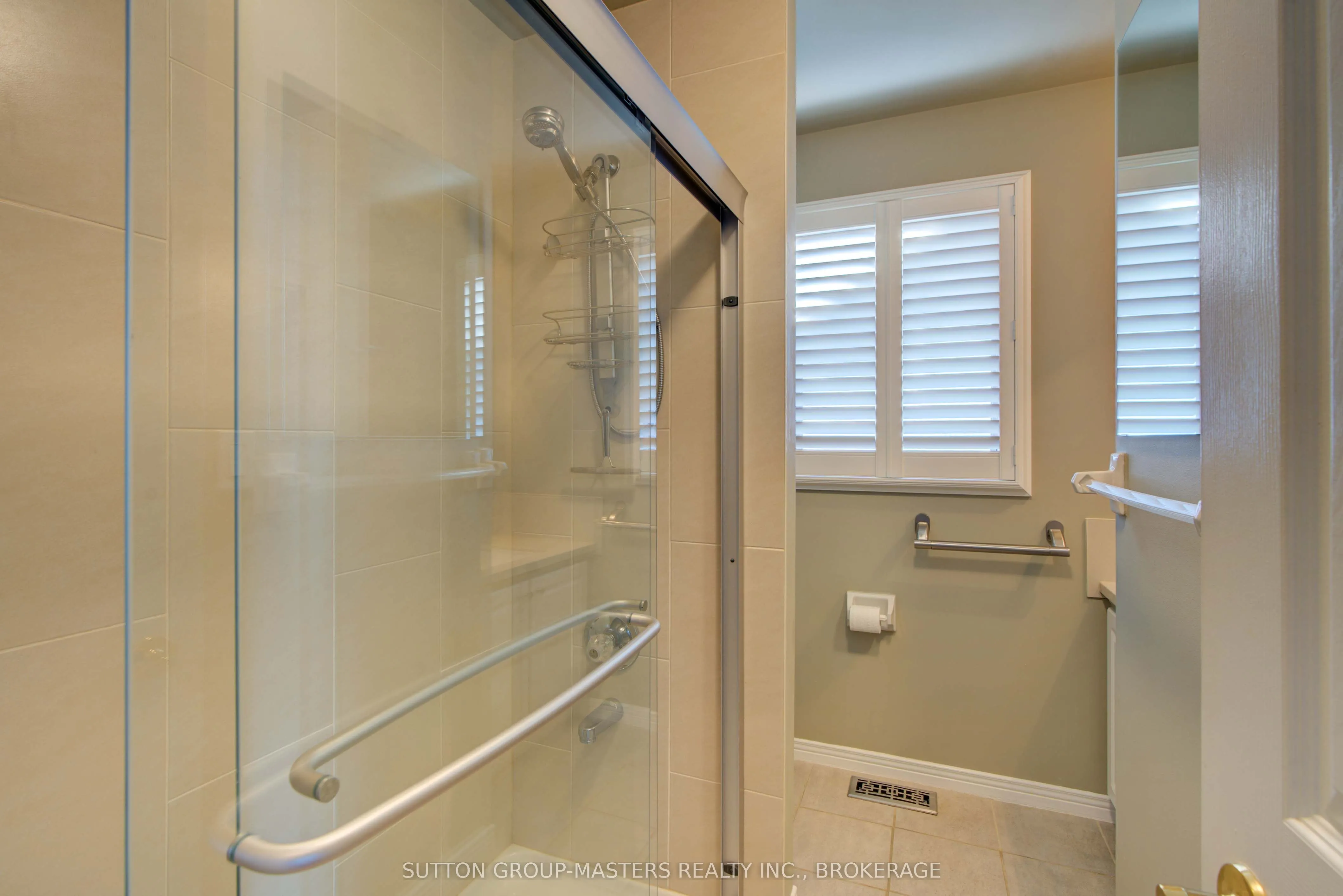 17 Country Club Drive, #Country Cl