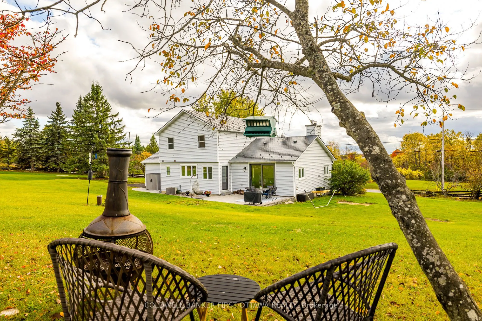 100 MANION HEIGHTS Crescent