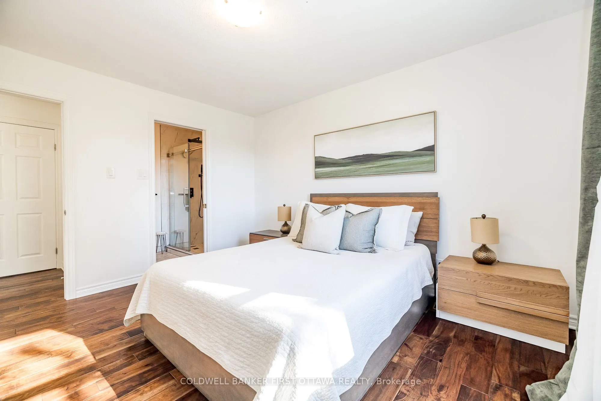 100 MANION HEIGHTS Crescent