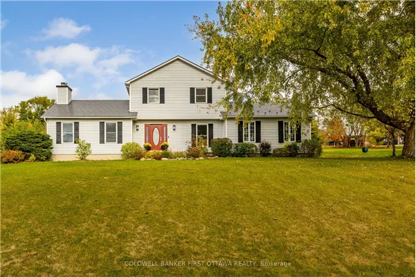 100 MANION HEIGHTS Crescent