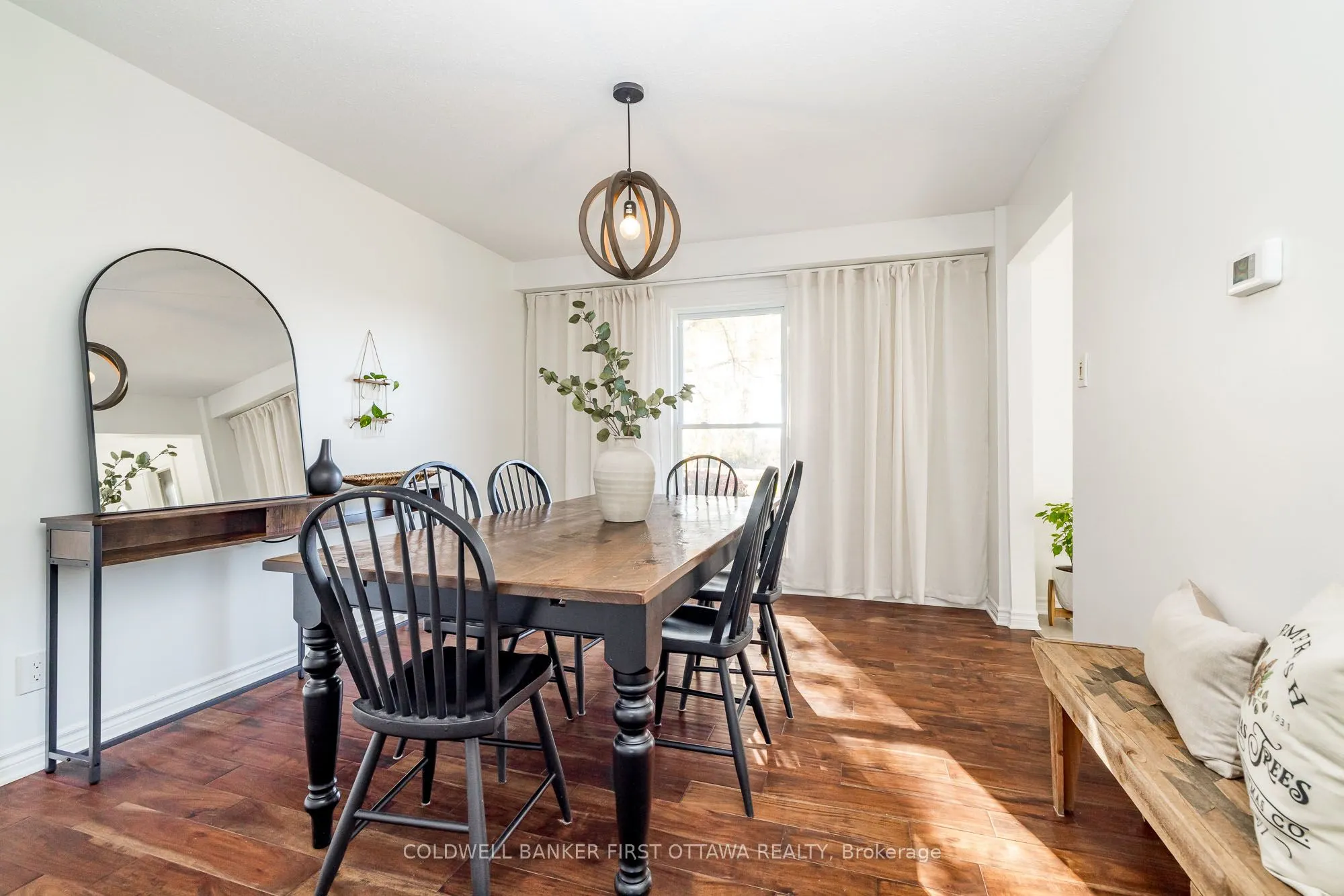 100 MANION HEIGHTS Crescent