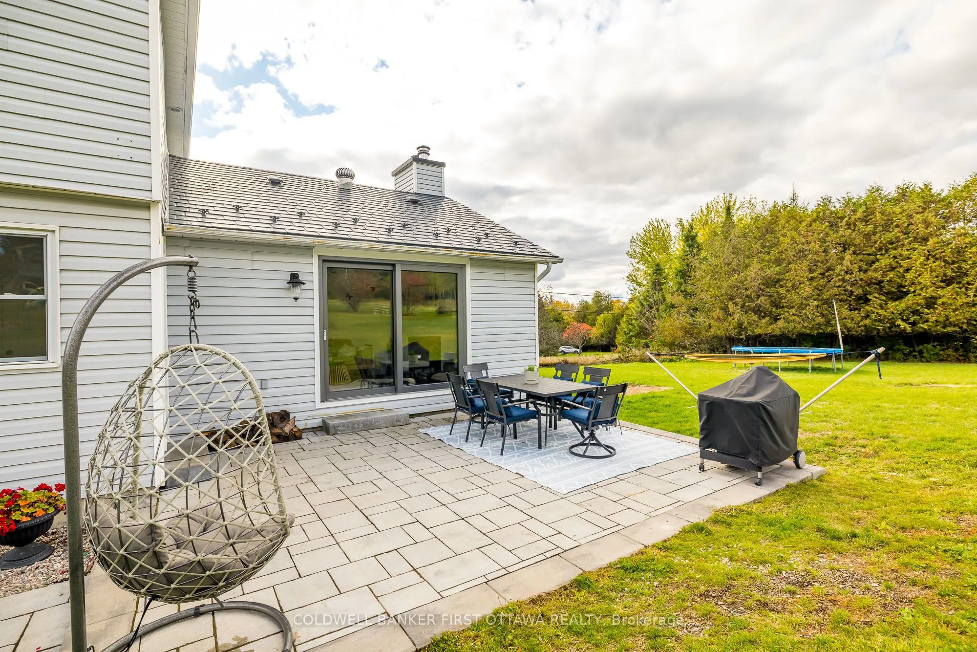 100 MANION HEIGHTS Crescent