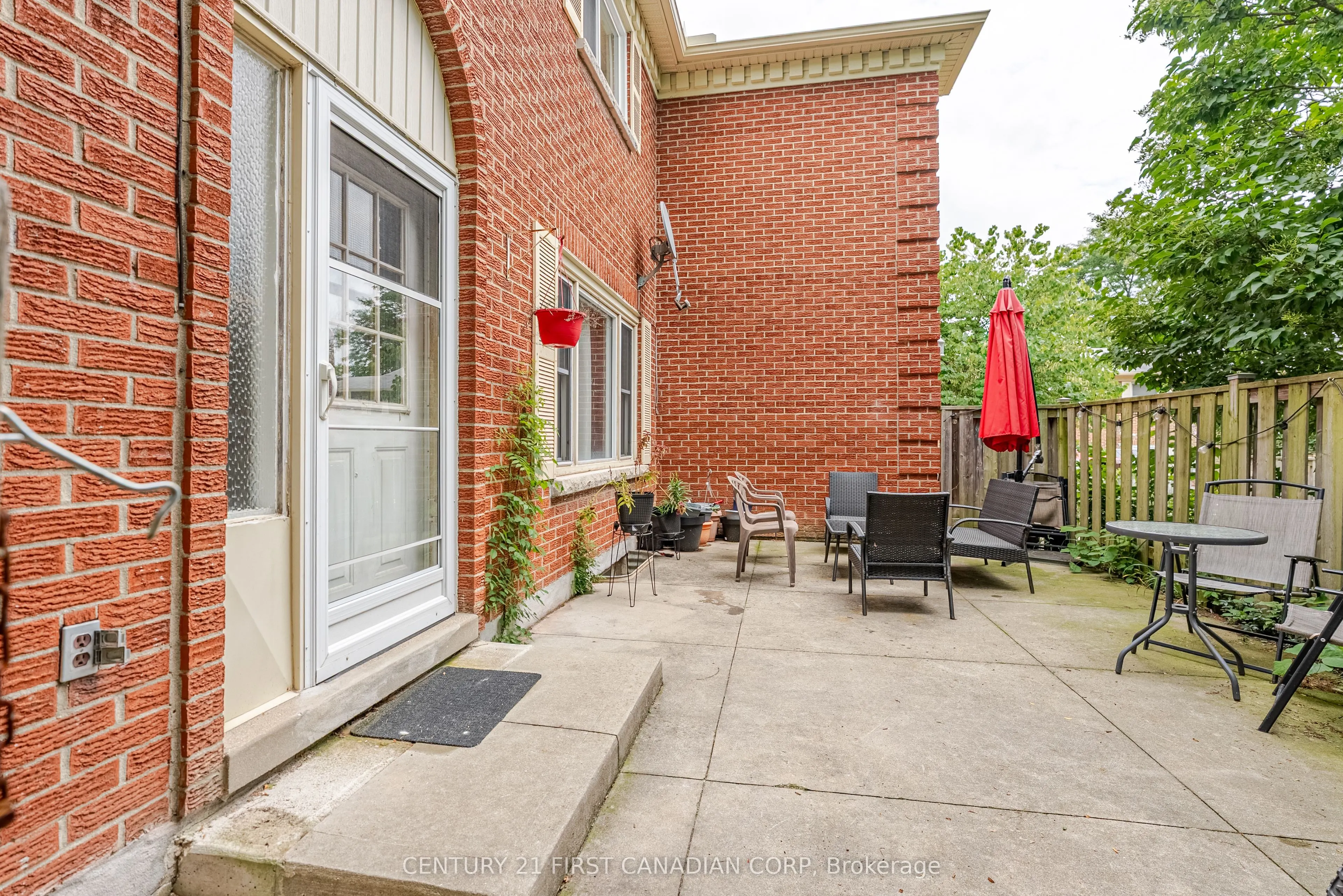 360 Homestead Court, #8