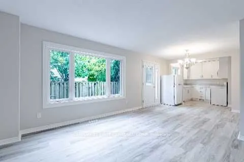 360 Homestead Court, #8