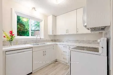 360 Homestead Court, #8