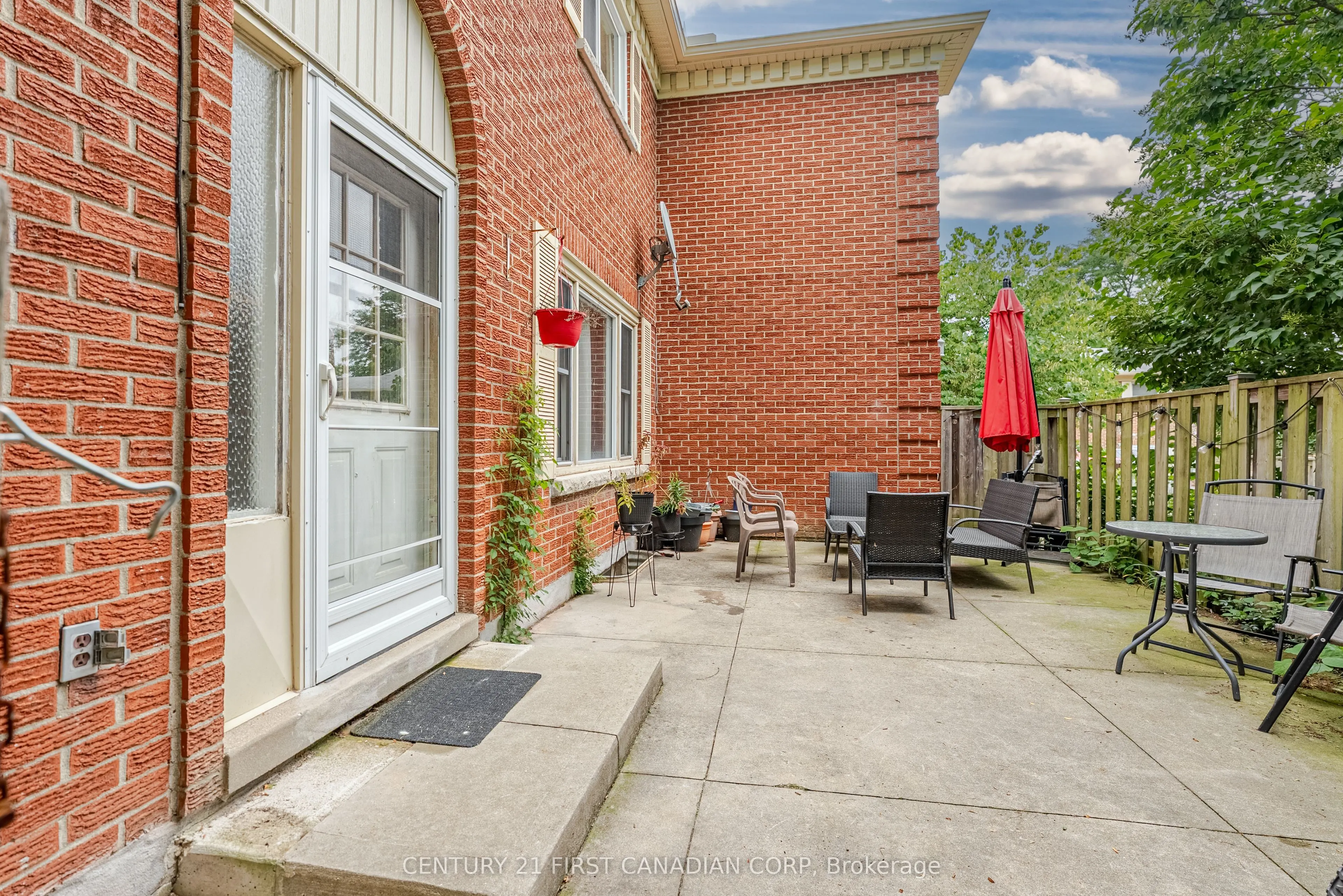 360 Homestead Court, #8